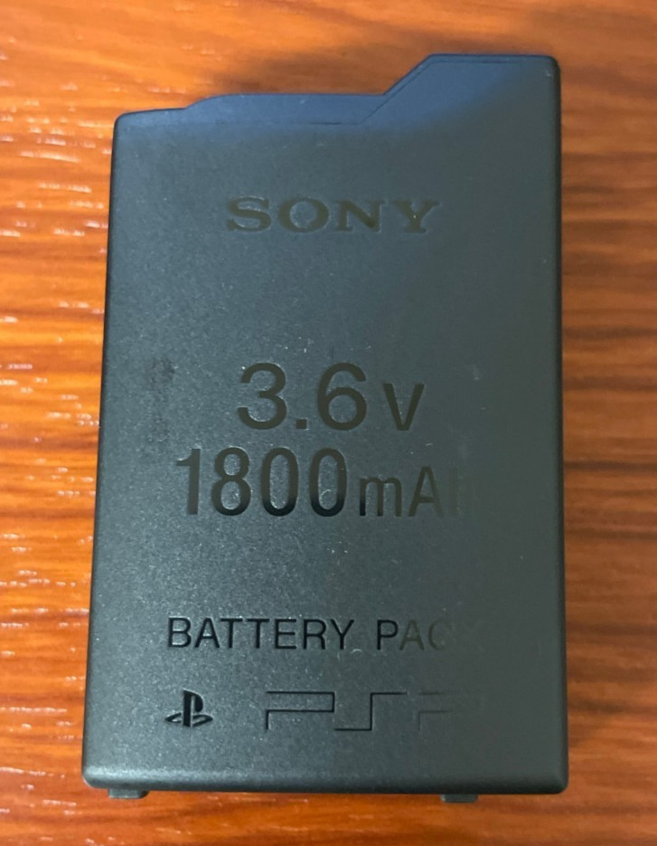Sony PSP-1001 B2 Playstation Portable Console w/ Battery and Case – Used