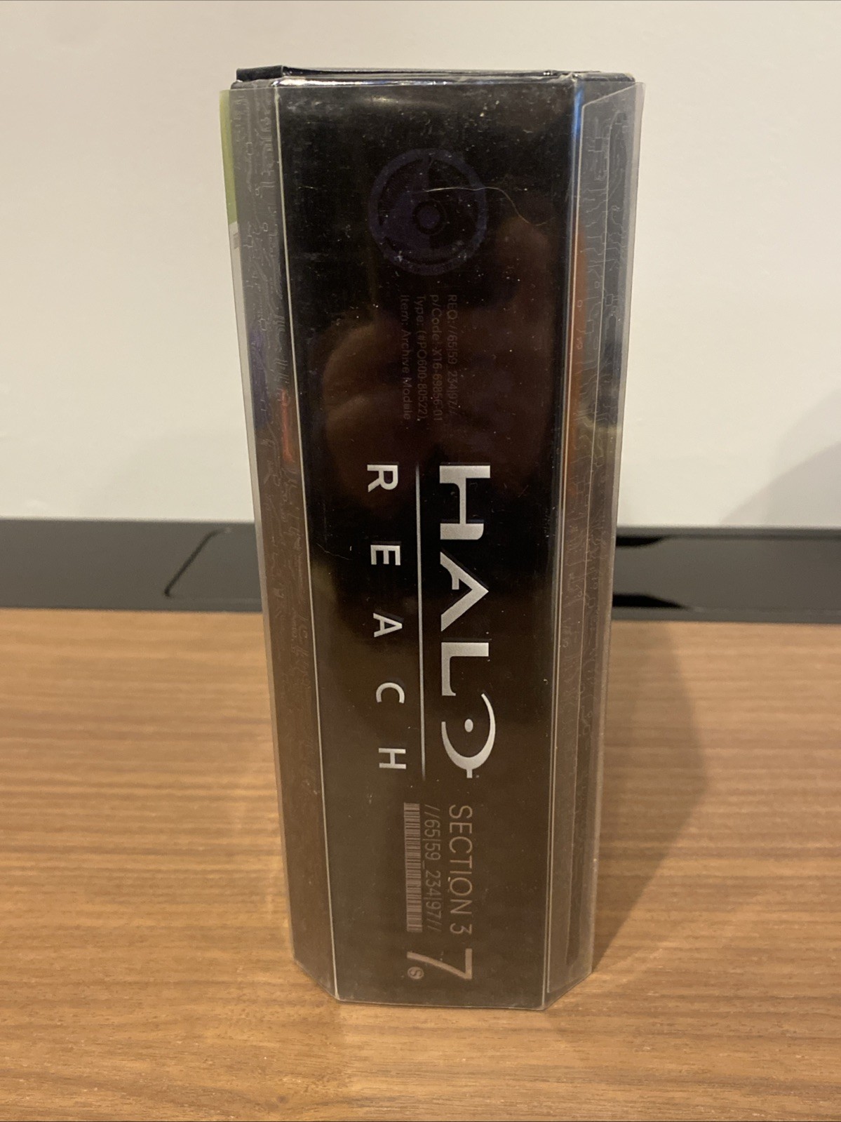 Halo: Reach — Limited Edition (Xbox 360, 2010) No Game, Other Missing Contents