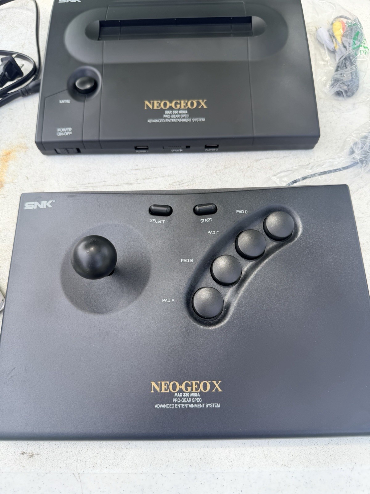 SNK NEO GEO X GOLD LIMITED EDITION CONSOLE – TESTED AND WORKING