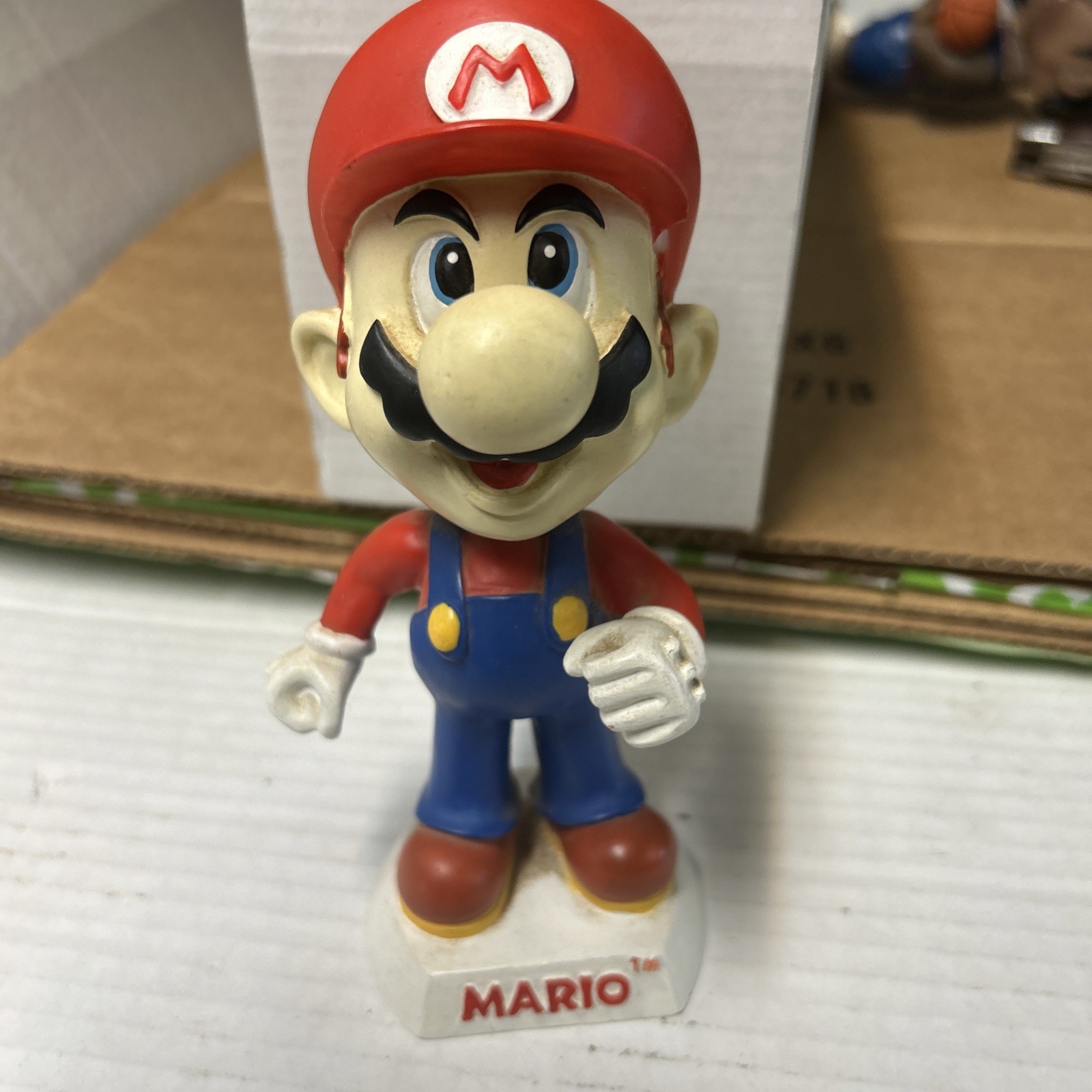Vintage 2002 BD&A Nintendo Collectibles Mario Bobblehead Read
