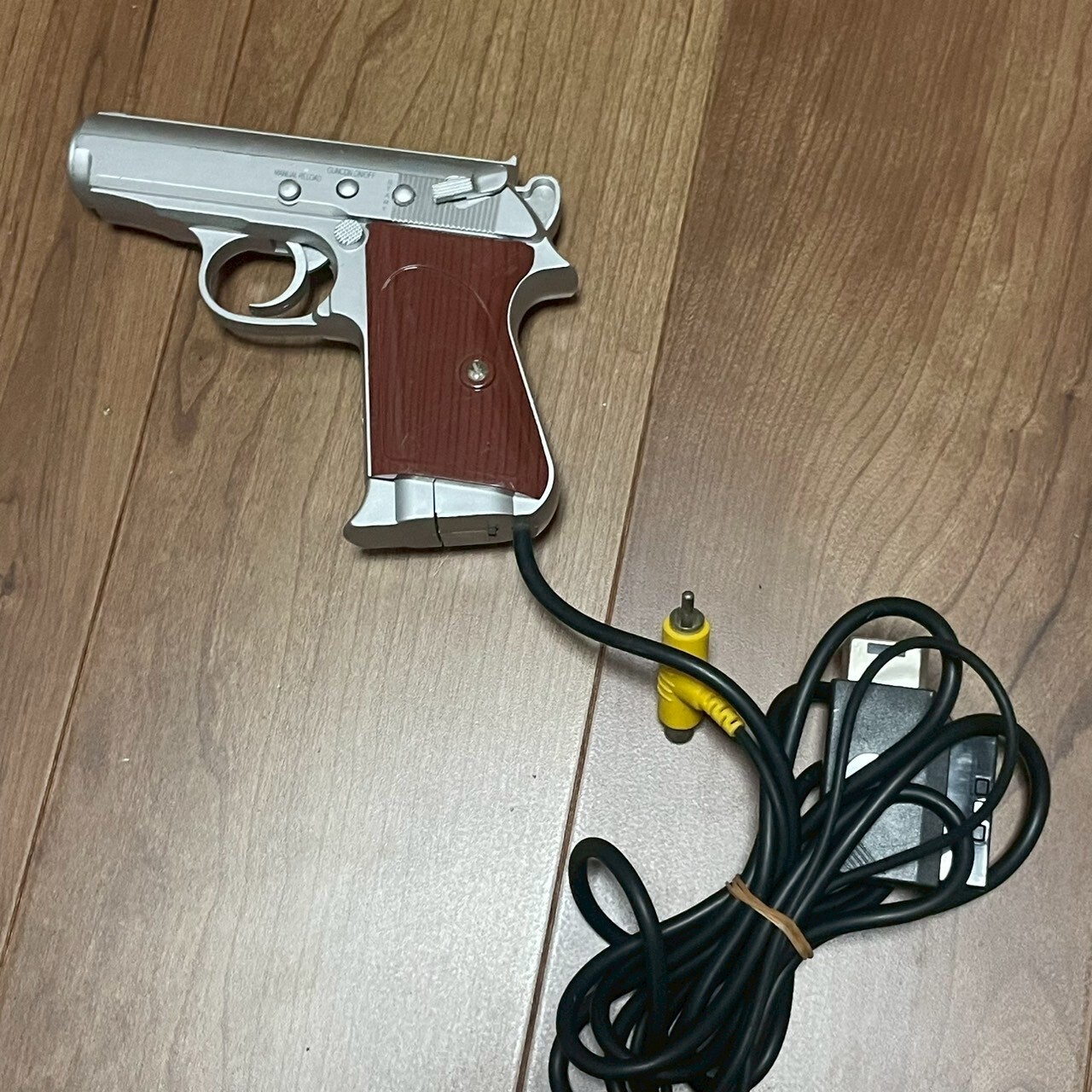 BLAZE Scorpion 2 II Lightgun GUNCON for PlayStation 1 PS1 & PlayStation 2 PS2