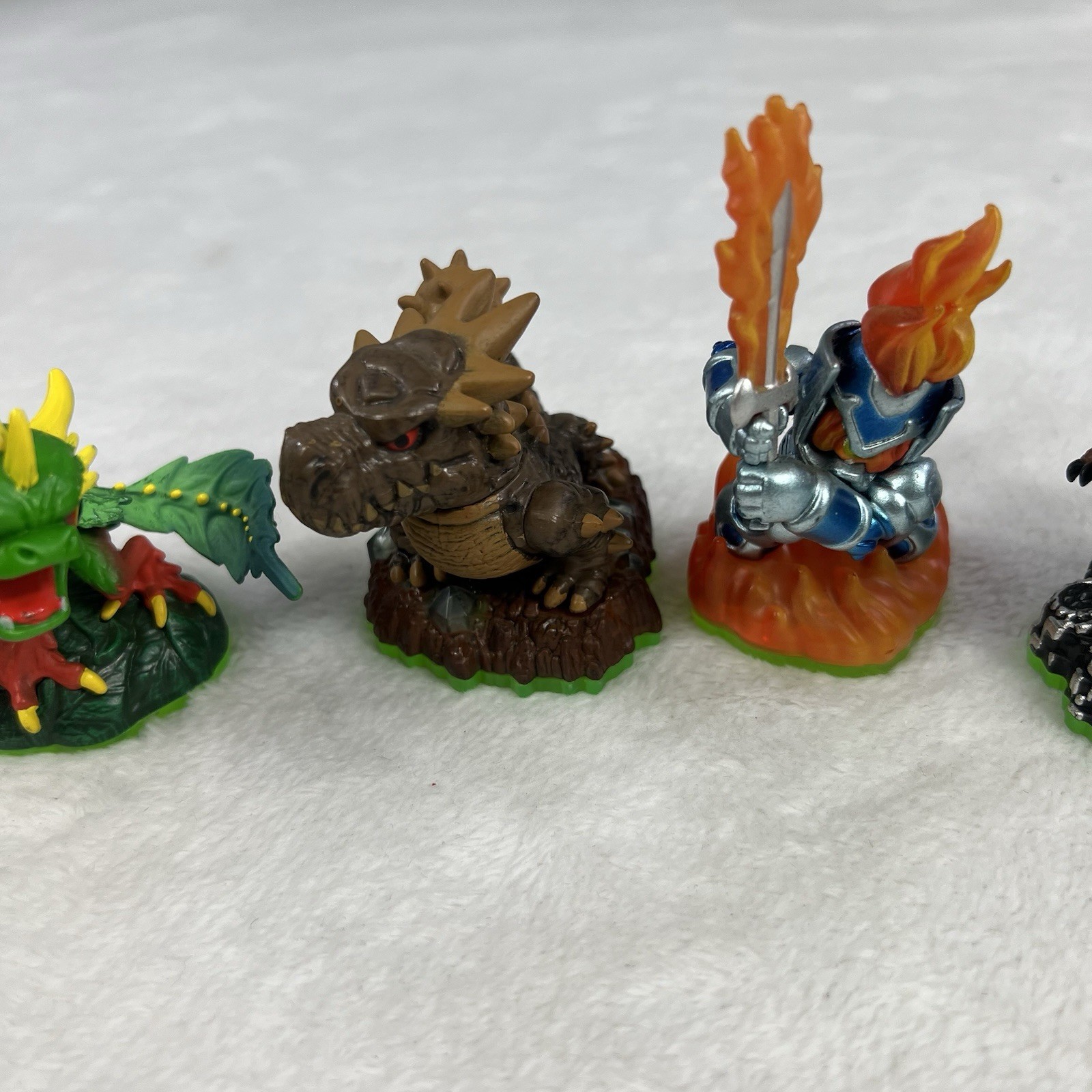 Lot Of 5 Skylanders Spyro’s Adventure Figures Camo Bash Ignitor Drobot Warnado