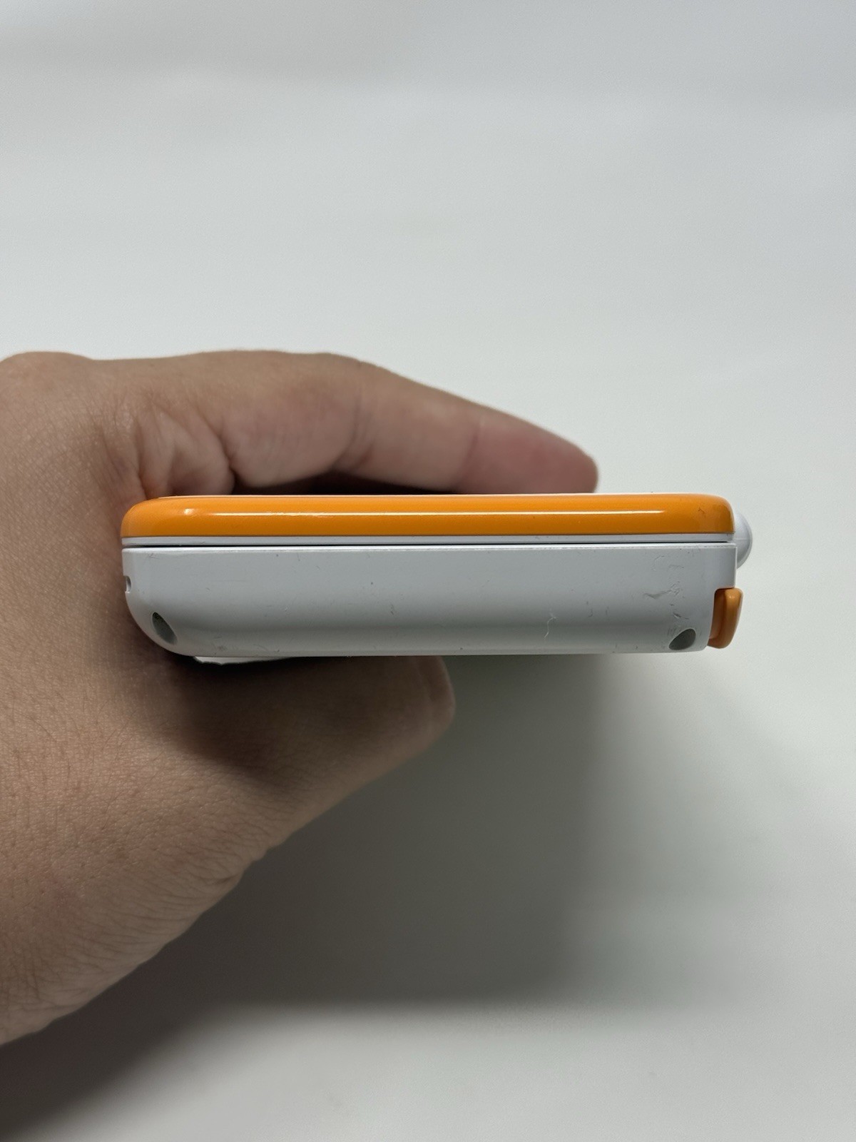 New Nintendo 2DS XL Orange White Handheld USA System w Charger Stylus and Extras