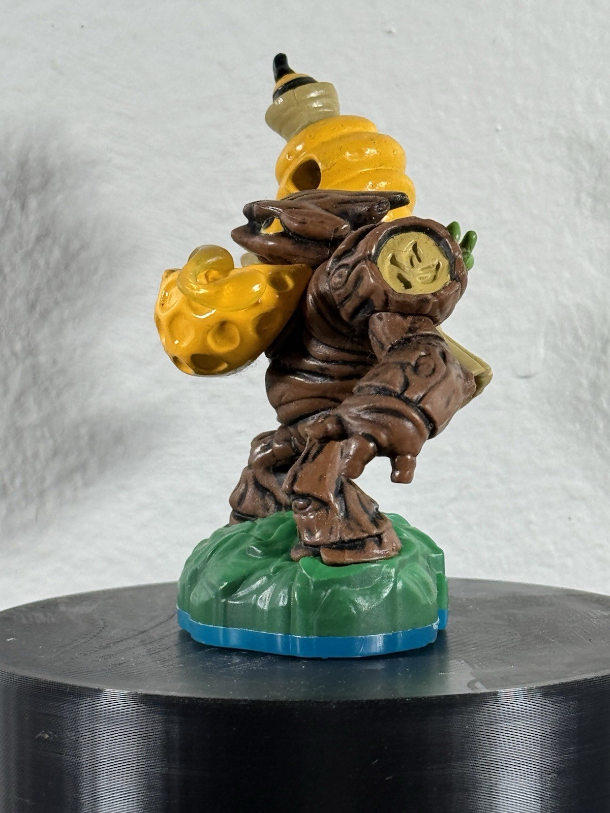 Skylanders Swap Force Bumble Blast Lightcore Character Figure