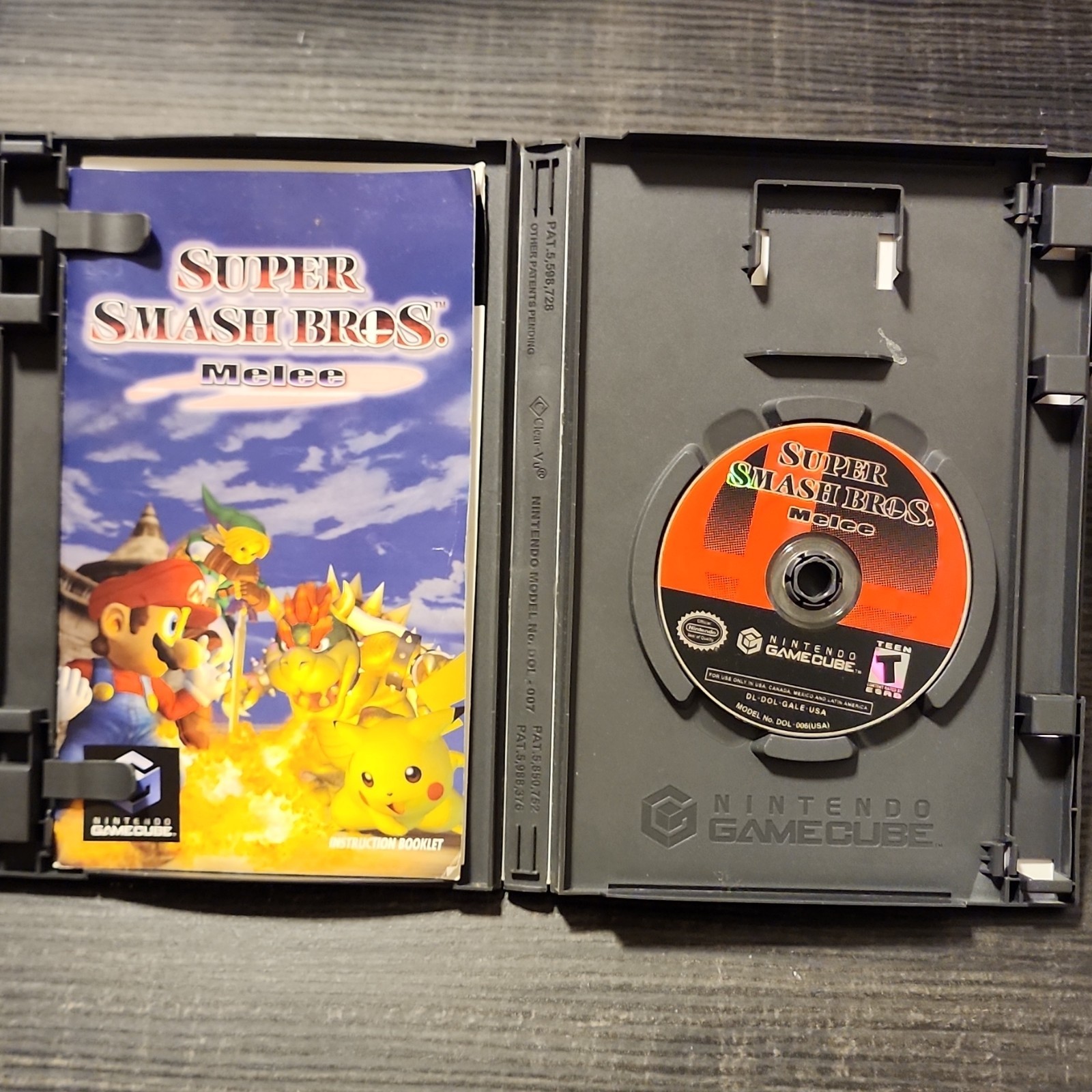 Nintendo Super Smash Bros. Melee GameCube 2001 NTSC-U/C T Complete w/ Manual