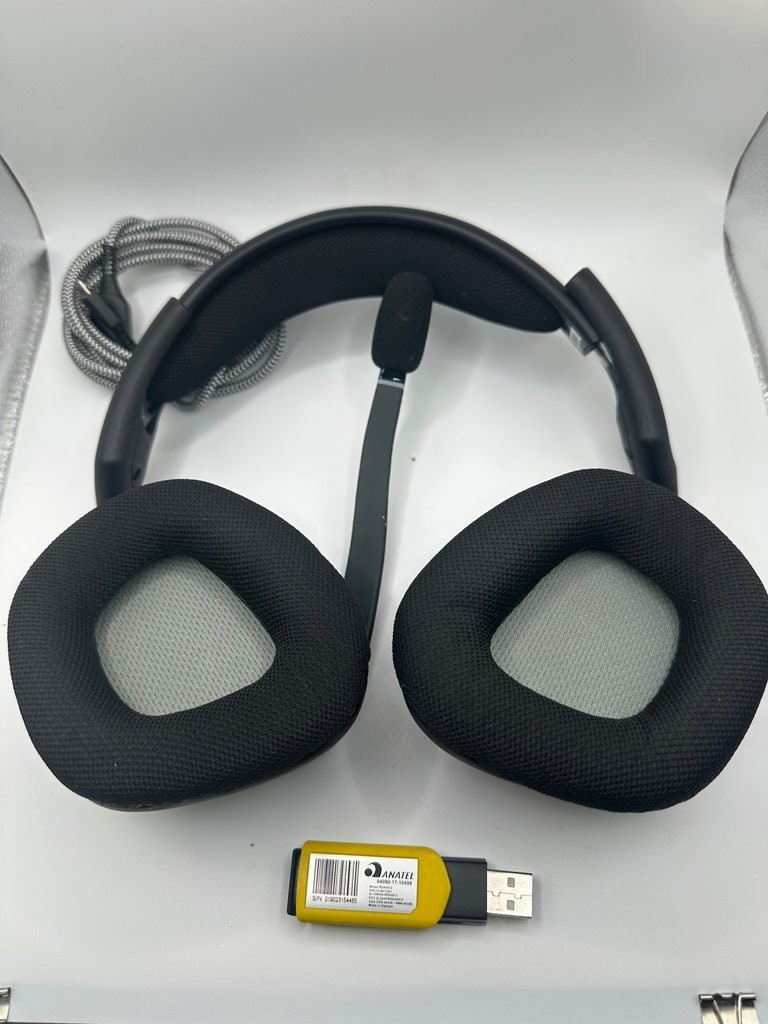 Corsair Wireless Gaming Headset with USB Dongle