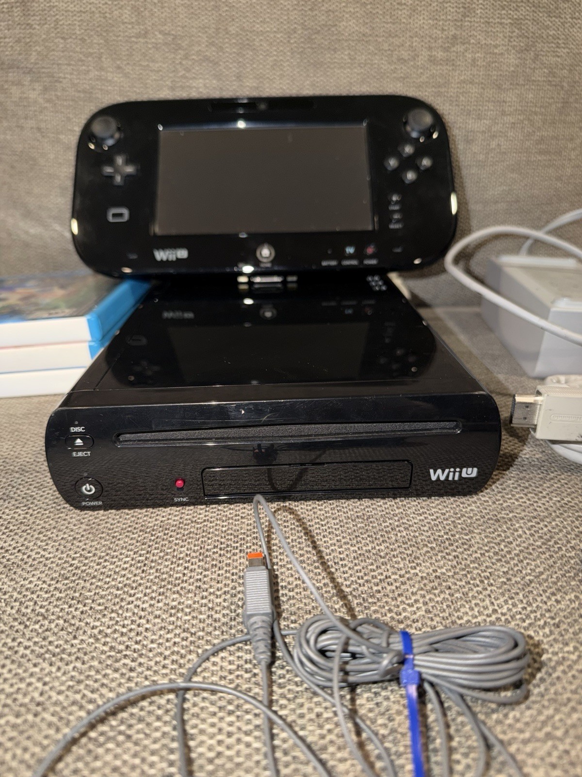 Wii U Console 32GB With Gamepad + Controller + 9 Games