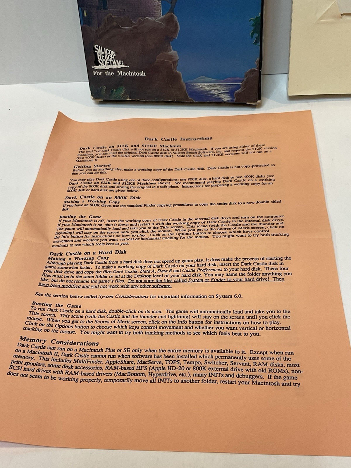 Vintage Macintosh 128k 512k Game Dark Castle – Silicon Beach Software