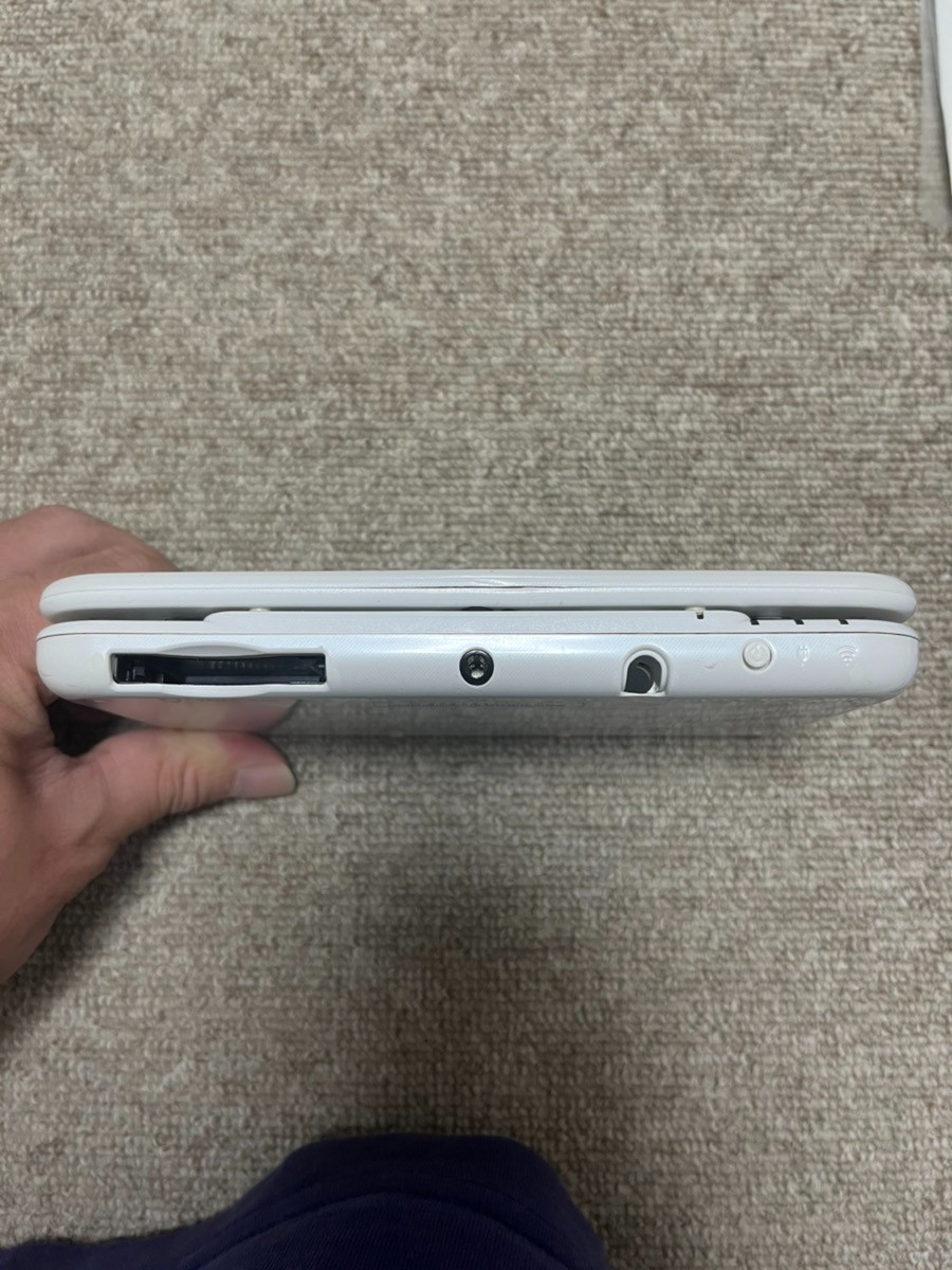 New 3DS LL XL Pearl White Japan Nintendo Console region Japanese B910