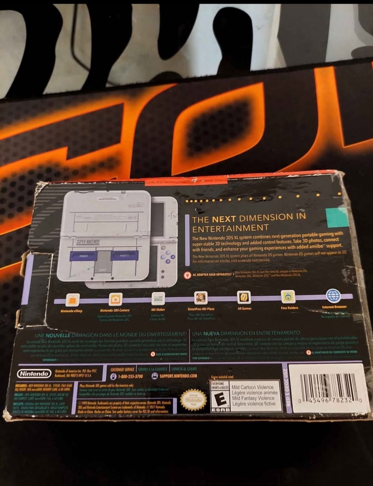New Nintendo 3DS XL SNES edition In Box w/ Charger