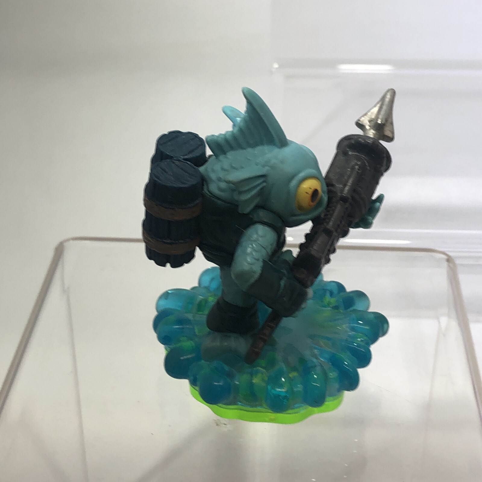 Lot of 6 Skylanders Figures Eruptor, Stealth Elf, Cynder, Gill Grunt, & More