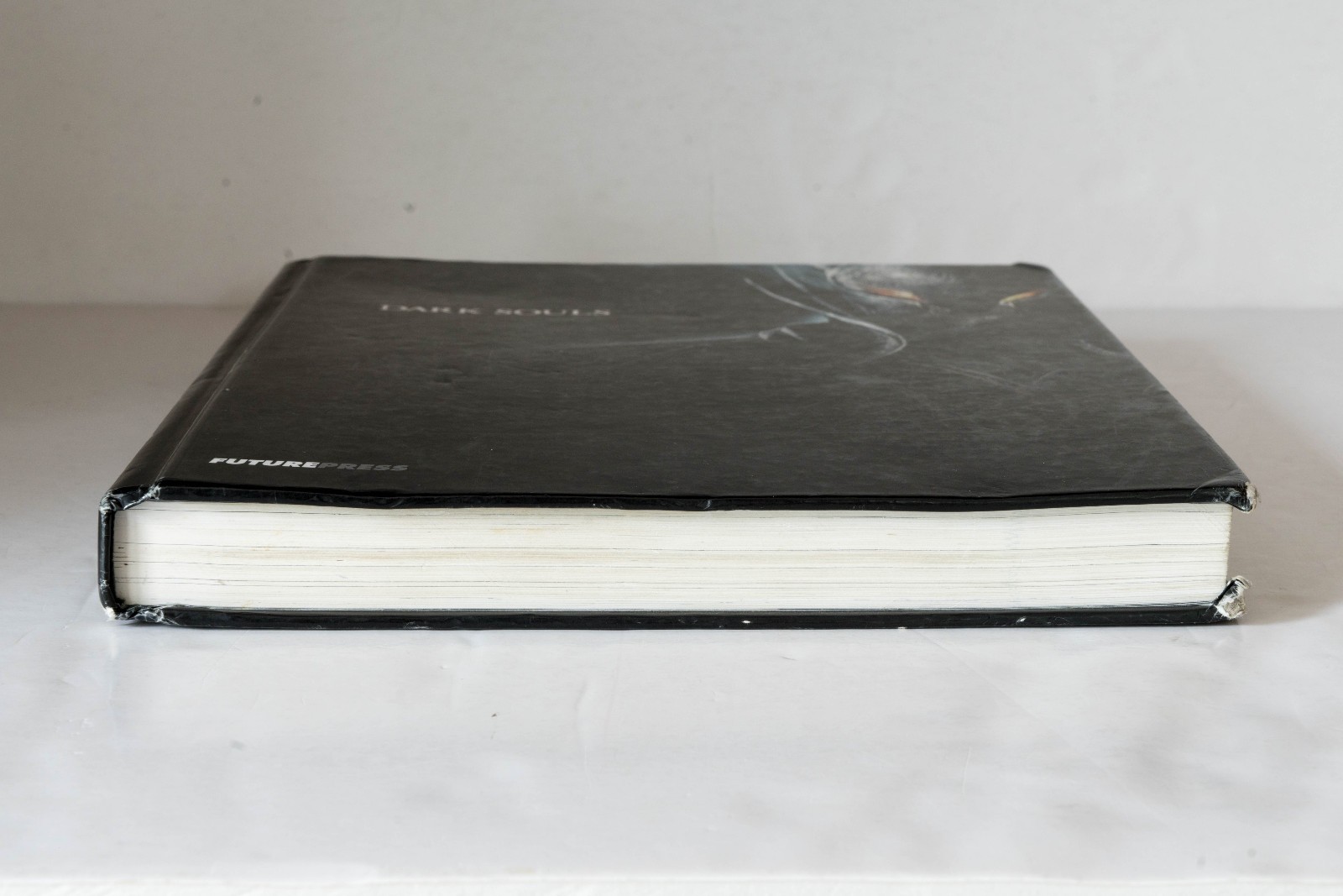 DARK SOULS Collector’s Edition Official Strategy Video Game Hardcover Guide Book