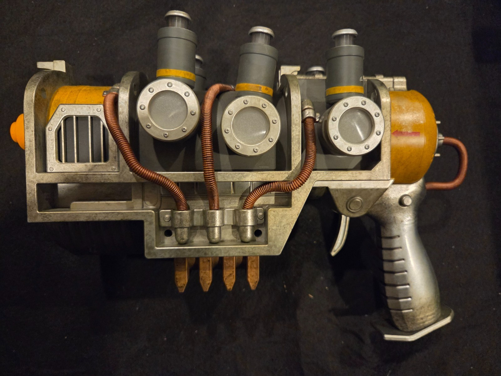 Fallout Plasma Pistol – Bethesda Softworks LLC – 2018 – No Sound