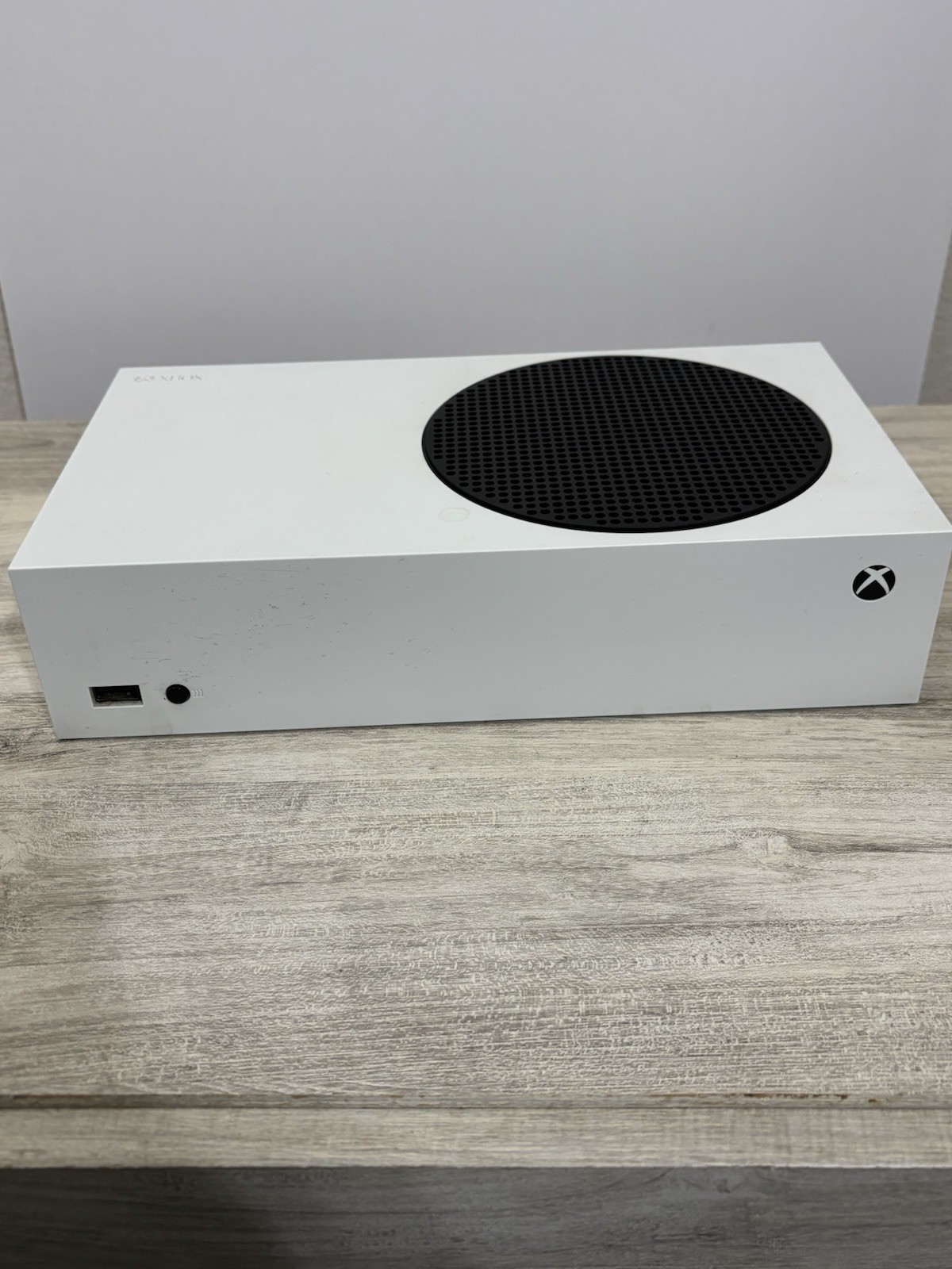 Microsoft Xbox Series S 512GB – Used Good Condition – Includes Controller