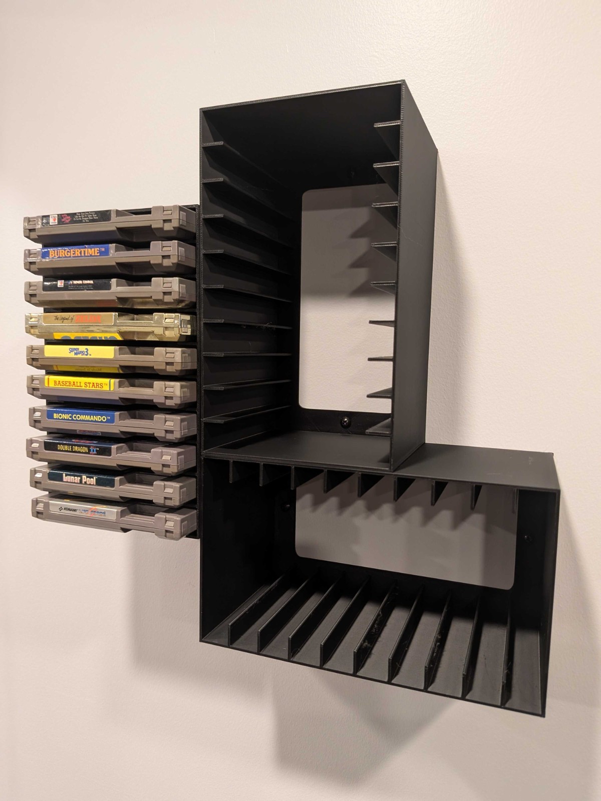 NES (Nintendo Entertainment System) Video Game Cartridge Wall Mount / Organizer