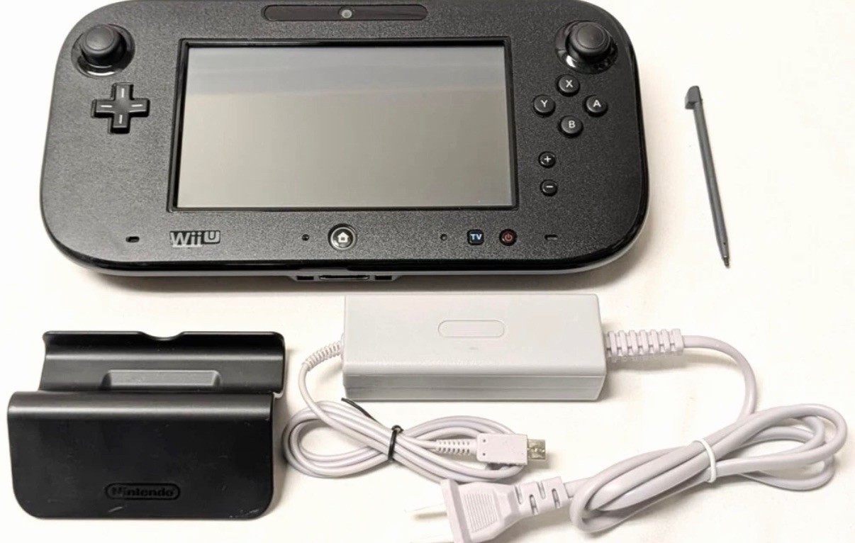 Wii U Gamepad ( GAMEPAD ONLY). With cable