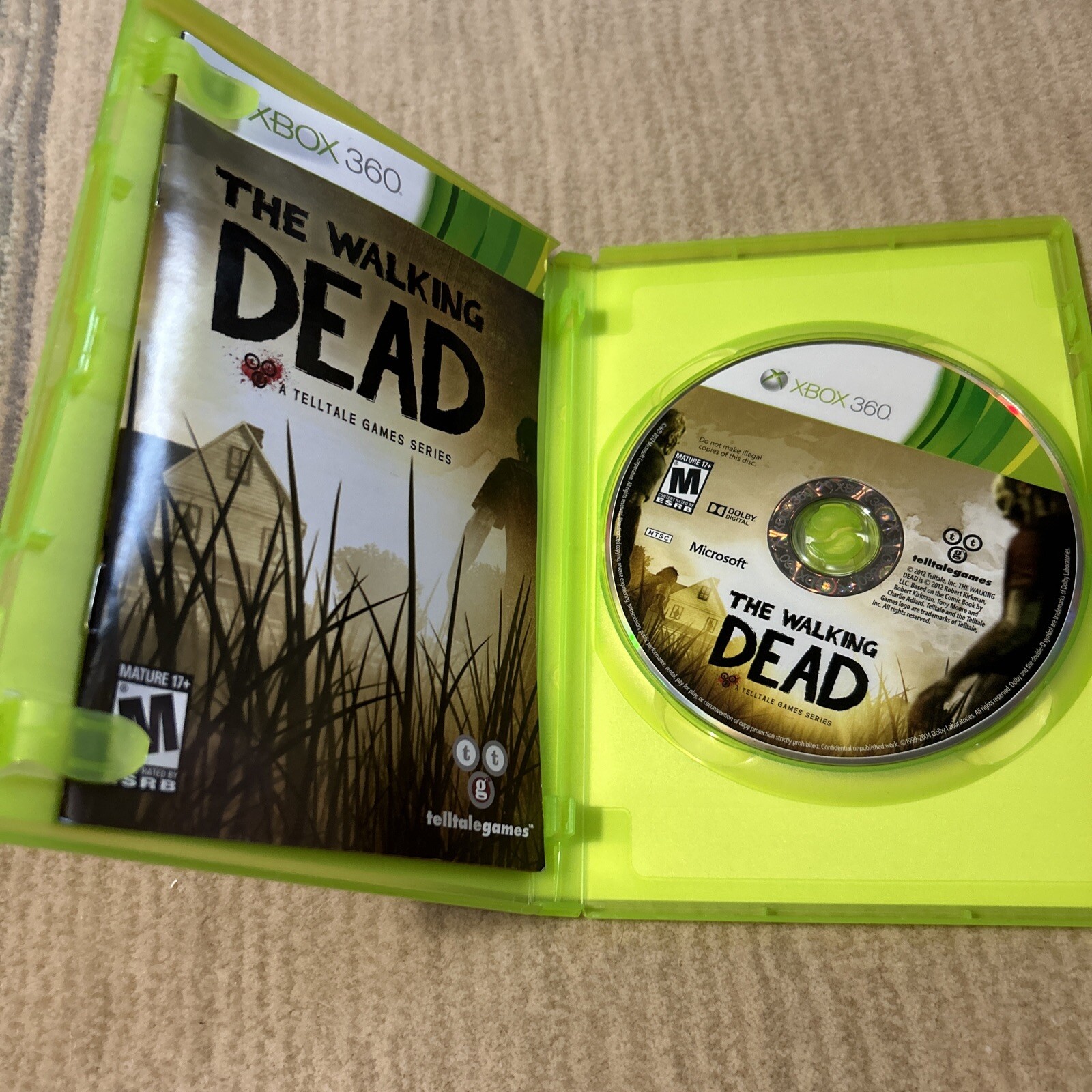 The Walking Dead: A Telltale Games Series (Microsoft Xbox 360, 2012)