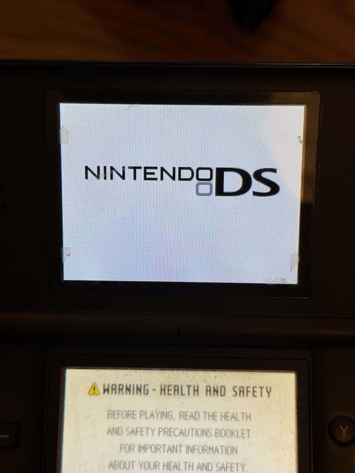Nintendo DS Lite Black Handheld System, Works!*NO CHARGER , LOOSE SCREEN
