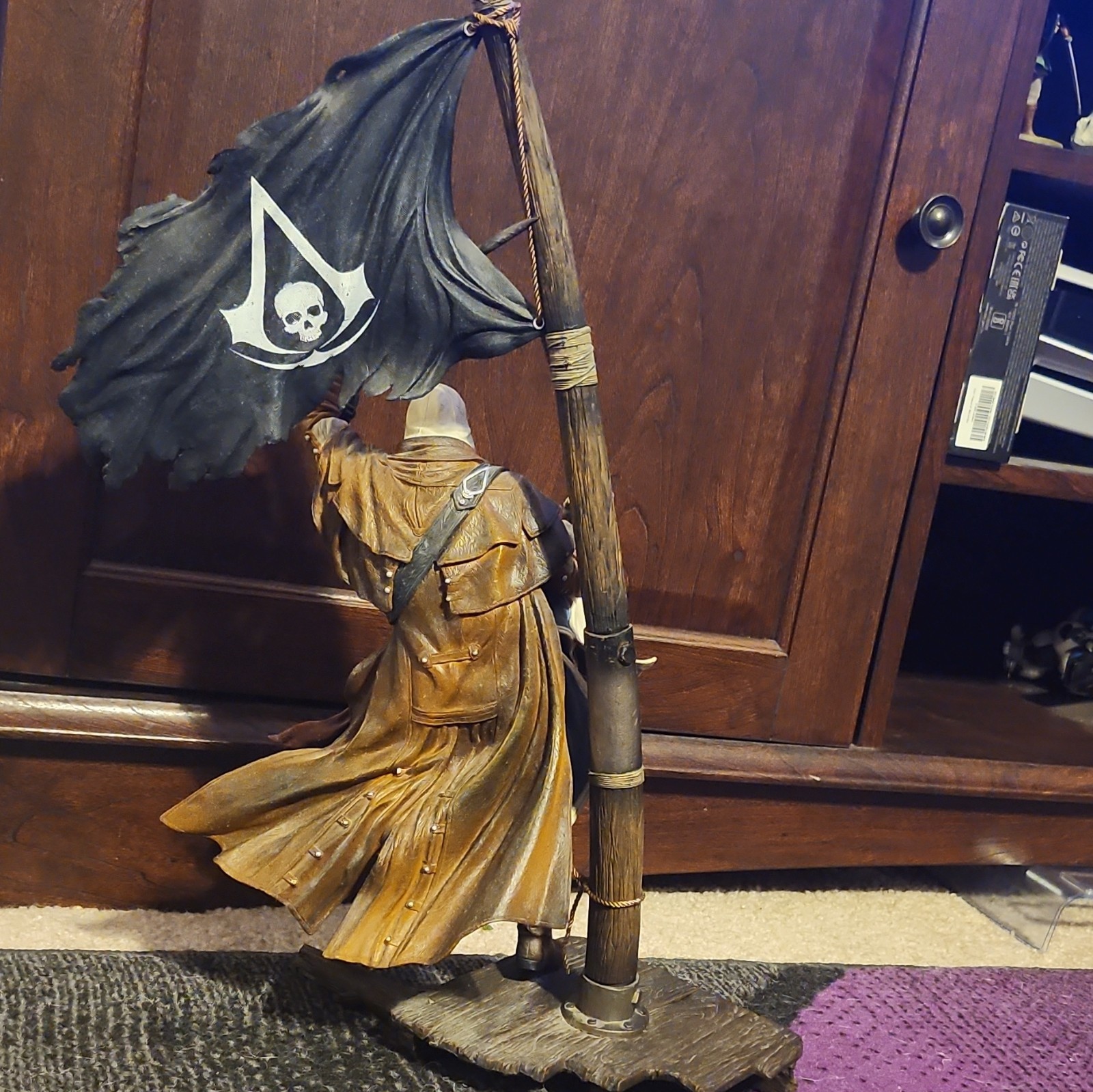 2013 Assassin’s Creed IV Edward Kenway Black Flag Collector’s Edition Statue