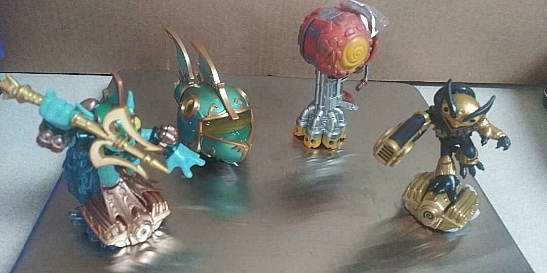 Superchargers 4 pcs Legendary Hurricane Jet Vac, Burn Cycle, Deep Dive Gill +