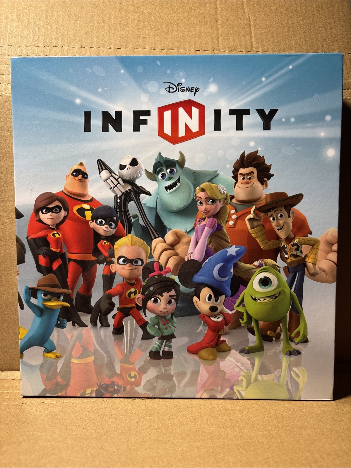 Disney Infinity Power Disc album with 19 disc Lot