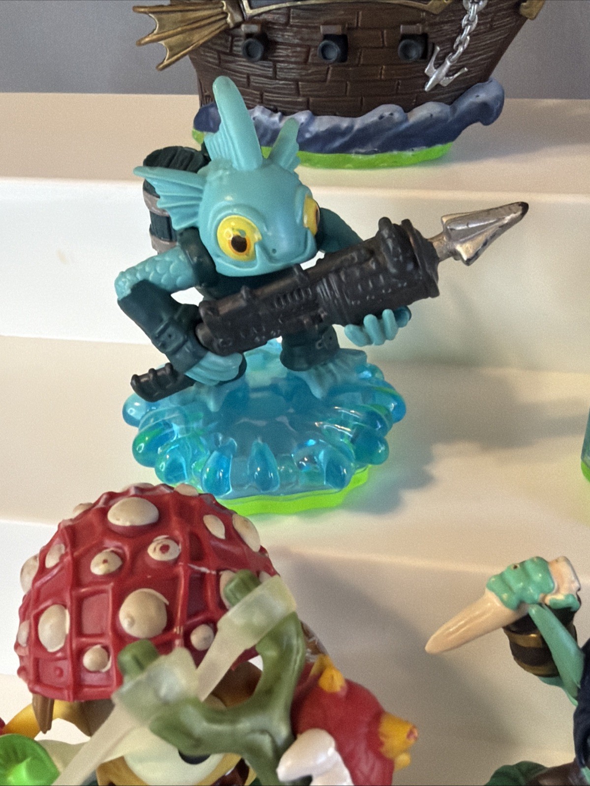 10 Skylanders Game Figures Elf Shroomboom Giant Terrafin Zap Drill Spyros Ship