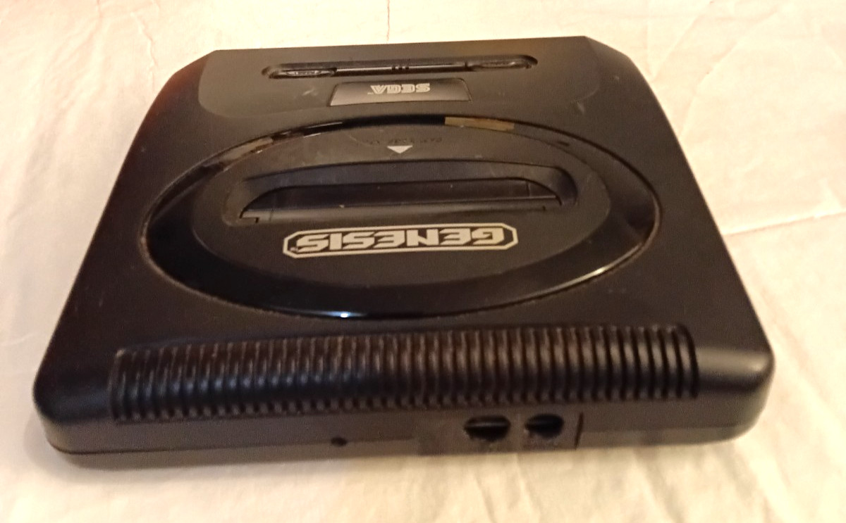 Sega Genesis Console MK-1631A Complete Hook-Ups & Controller Work Perfectly!