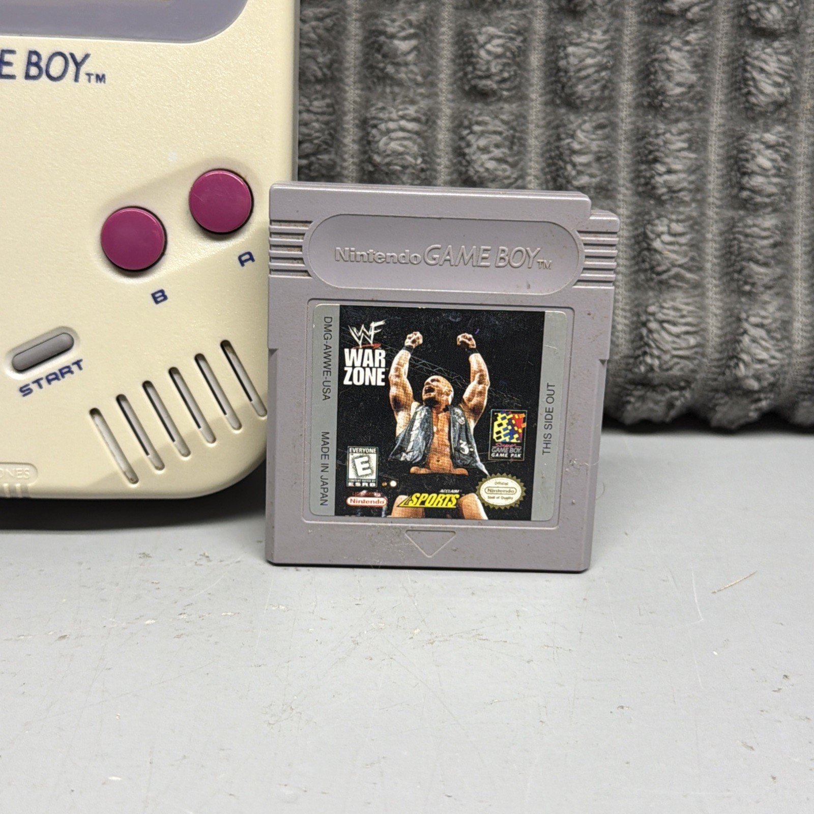 Nintendo Game Boy DMG-01 Original Gray Handheld 1989 Working + WWF War Zone