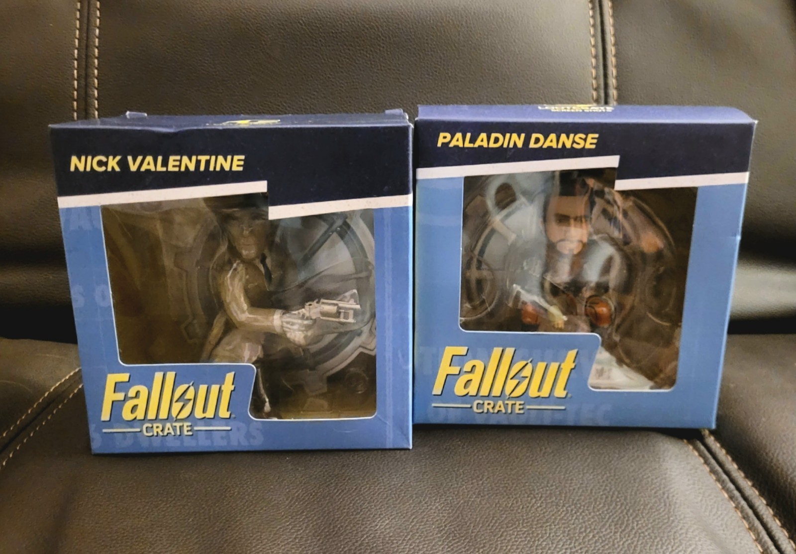 Fallout Loot Crate Screenshots Figure (Lot of 2) Paladin Danse & Nick Valentine