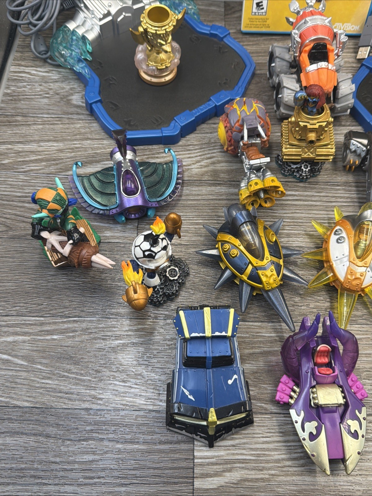 Huge Skylanders Lot! 16 Figures, 2 Portals, Superchargers Wii U Game-ACTIVISION