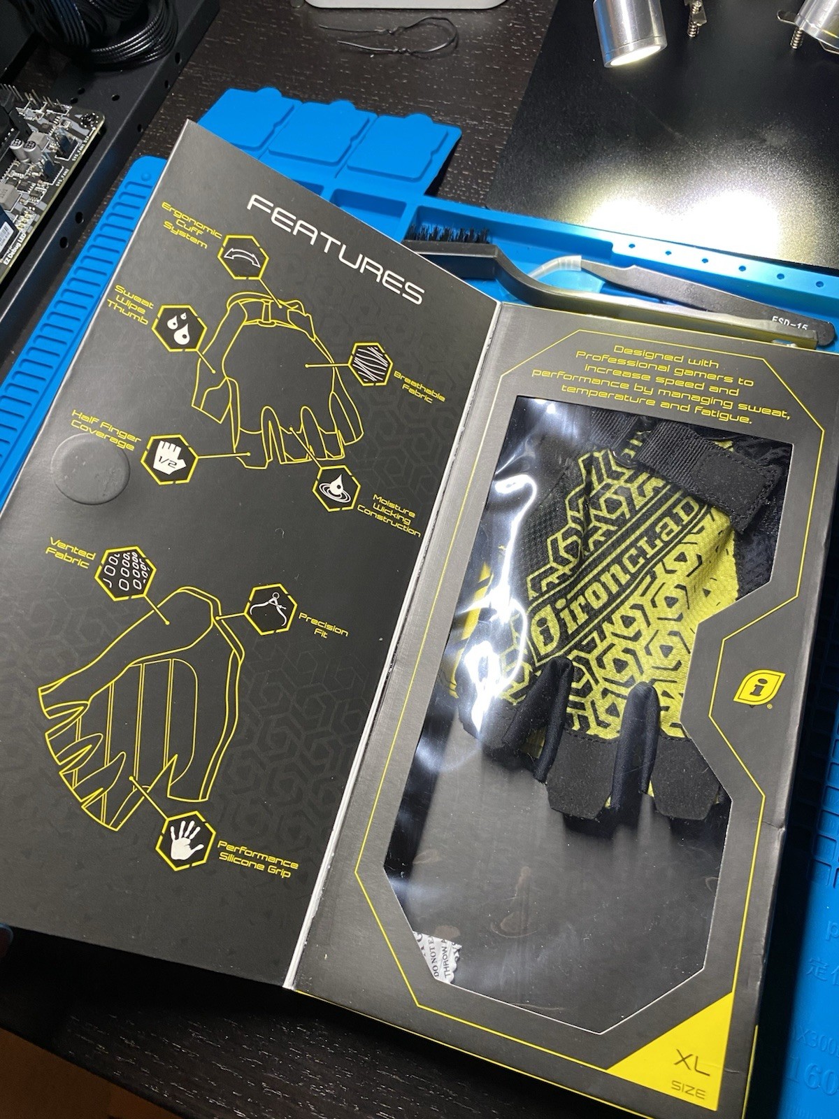 Ironclad Gaming Gloves Half Finger Coverage XL Yellow/Black Multi-Platform