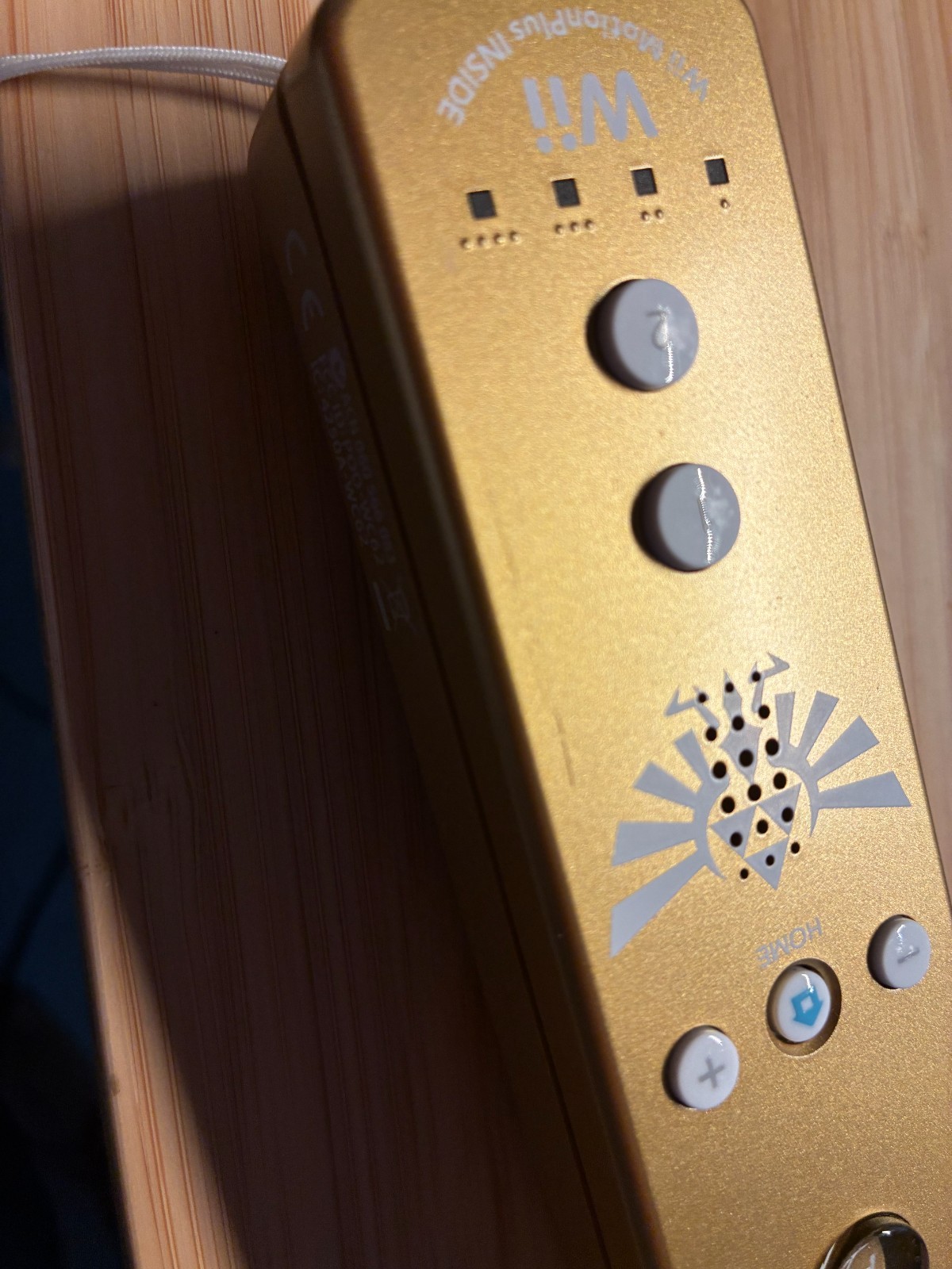 Nintendo Wii Motion Plus Remote Zelda Gold Limited Edition +Regular controller