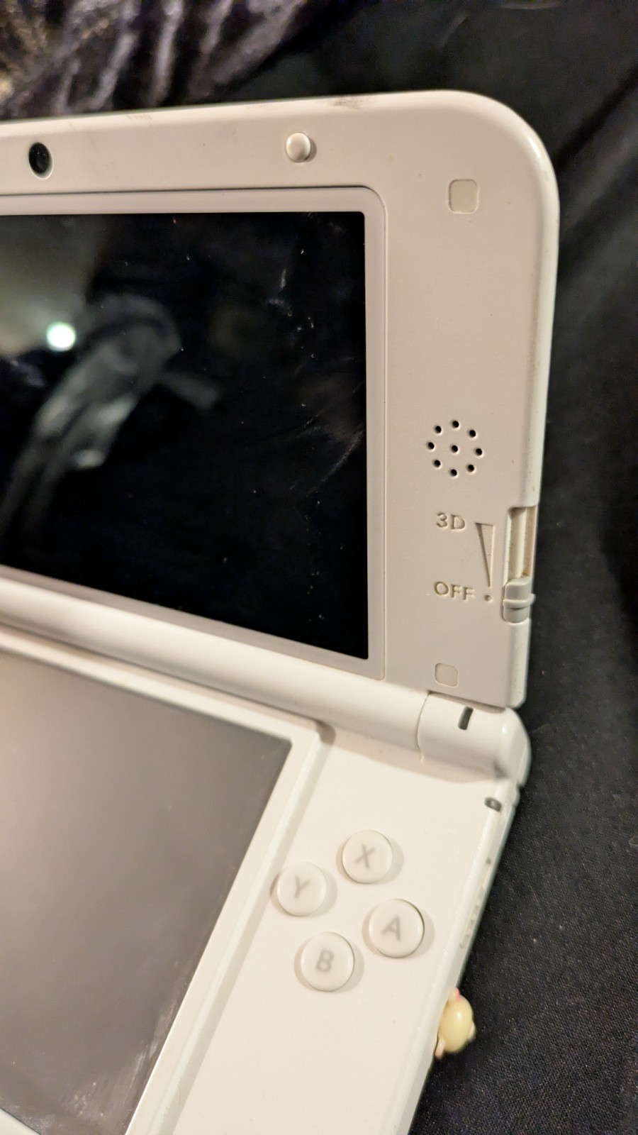 32GB Nintendo 3DS XL White & Pink w 3 games and Rilakkuma stylus + charger
