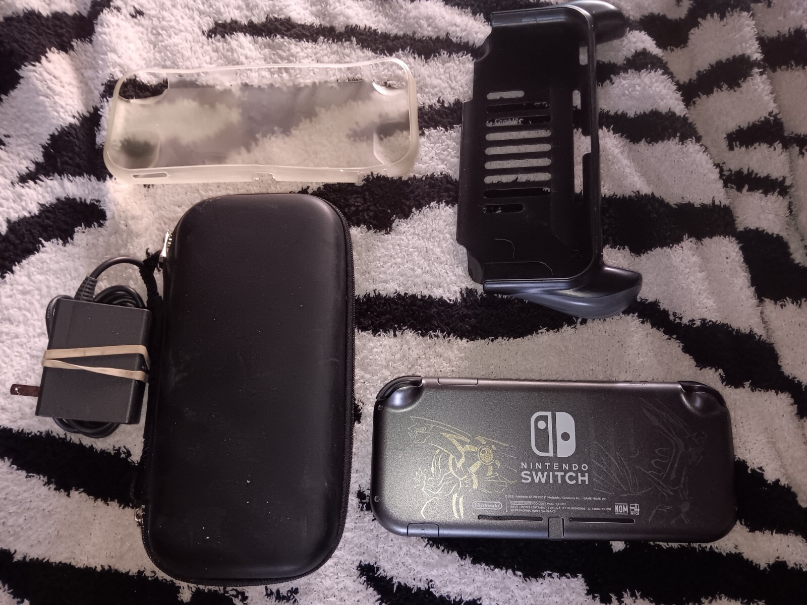 Nintendo Switch Lite: Dialga & Palkia Edition 32GB