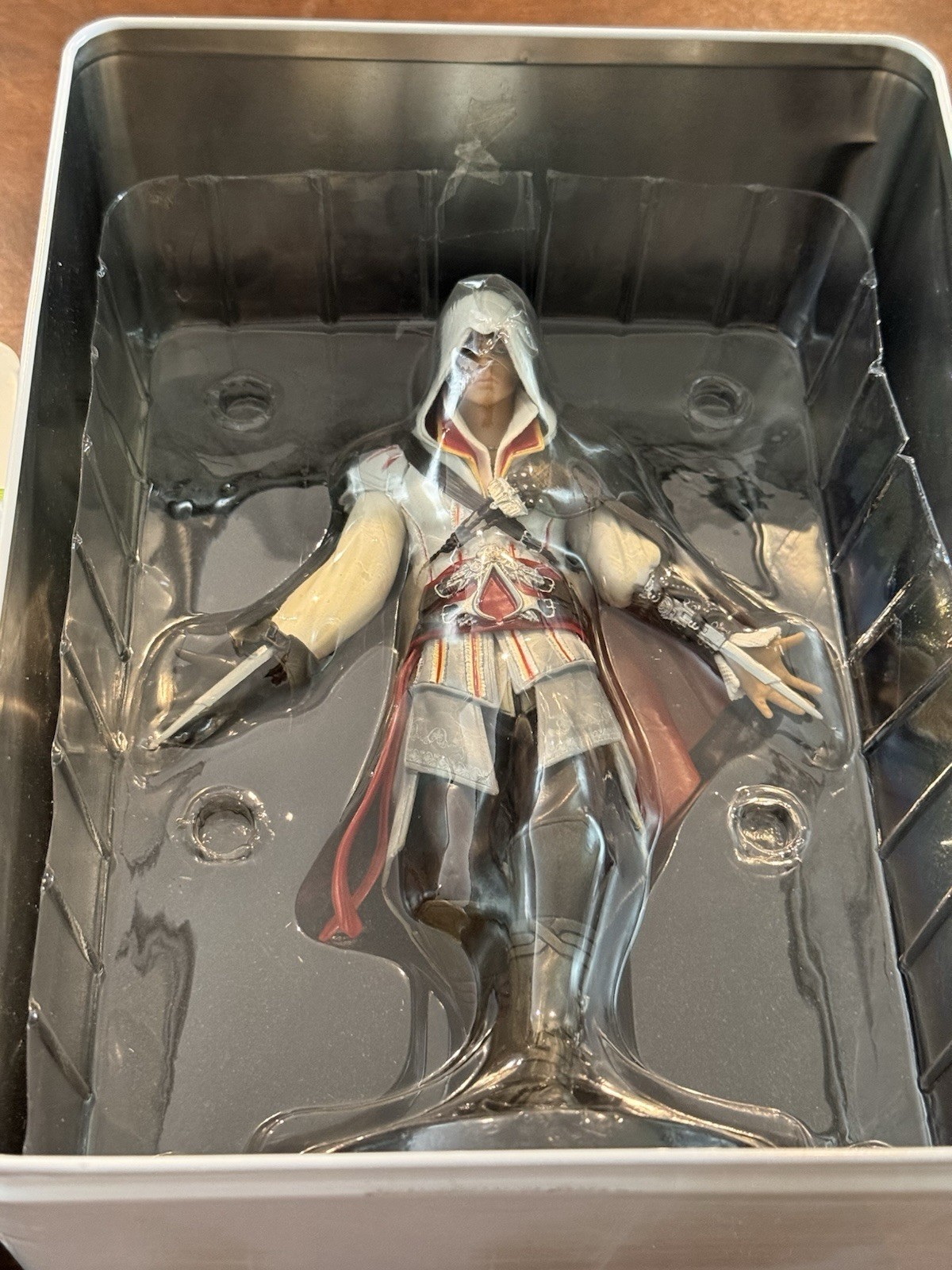 Assassins Creed II Collectors Edition Includes Tin, Statue & Bonus Disc No Game.