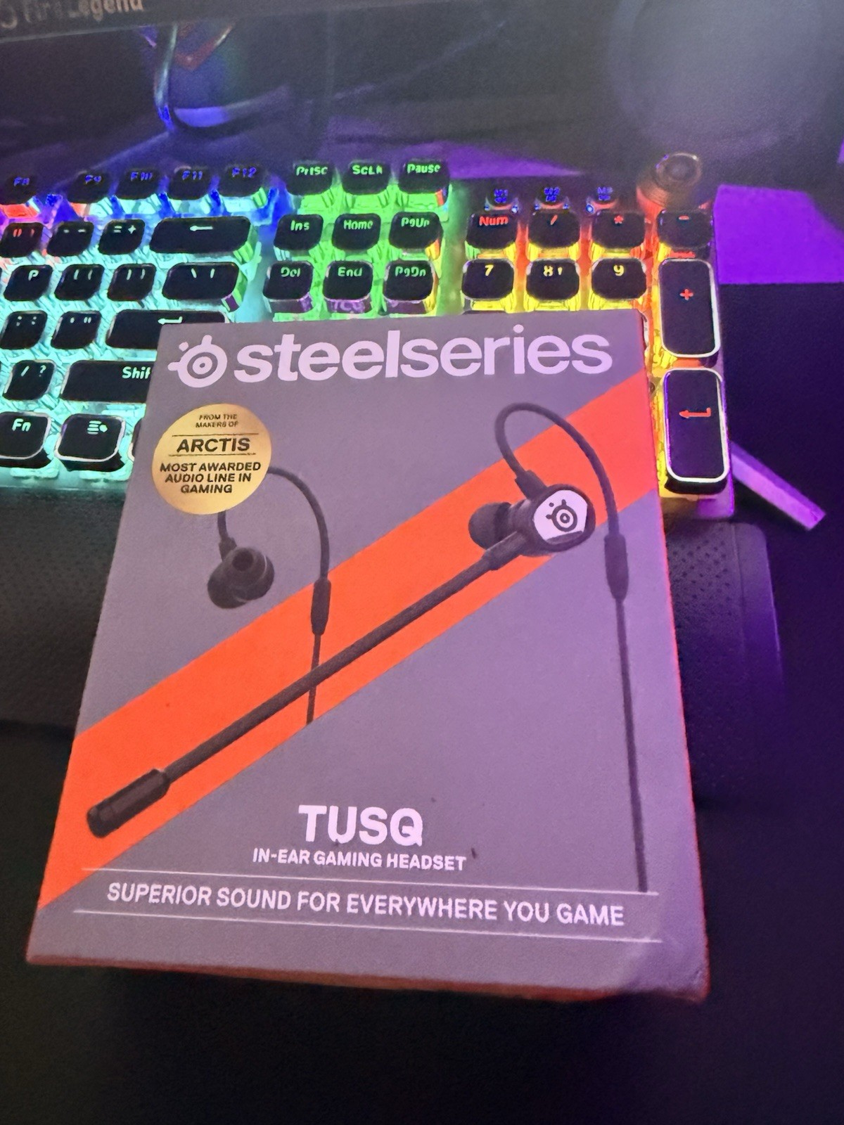 SteelSeries TUSQ In-Ear Mobile Gaming Headset Dual Microphone, Detachable