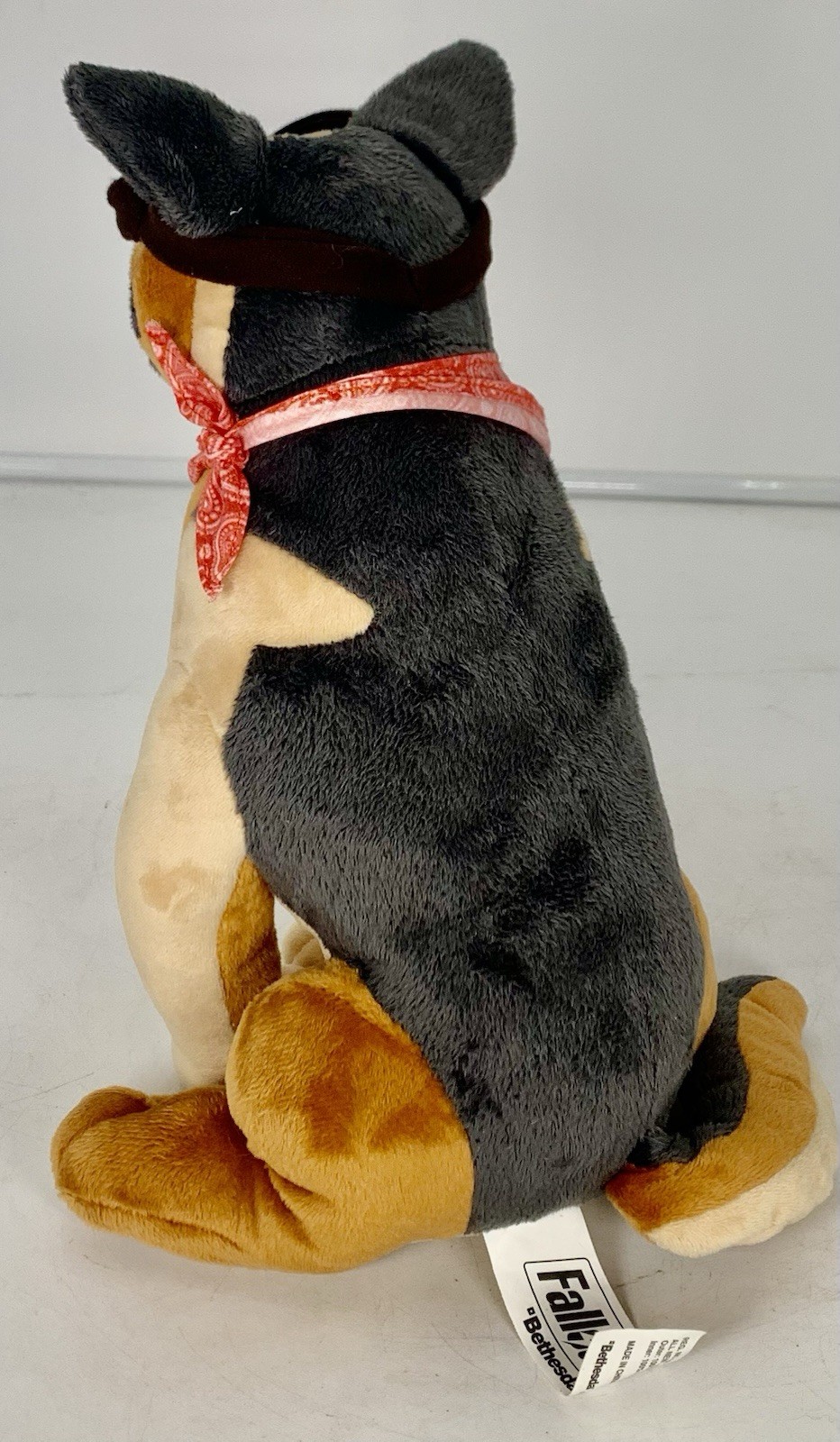 Fallout 4 Dogmeat Bethesda Plush Stuffed Animal Dog Bandana + Goggles