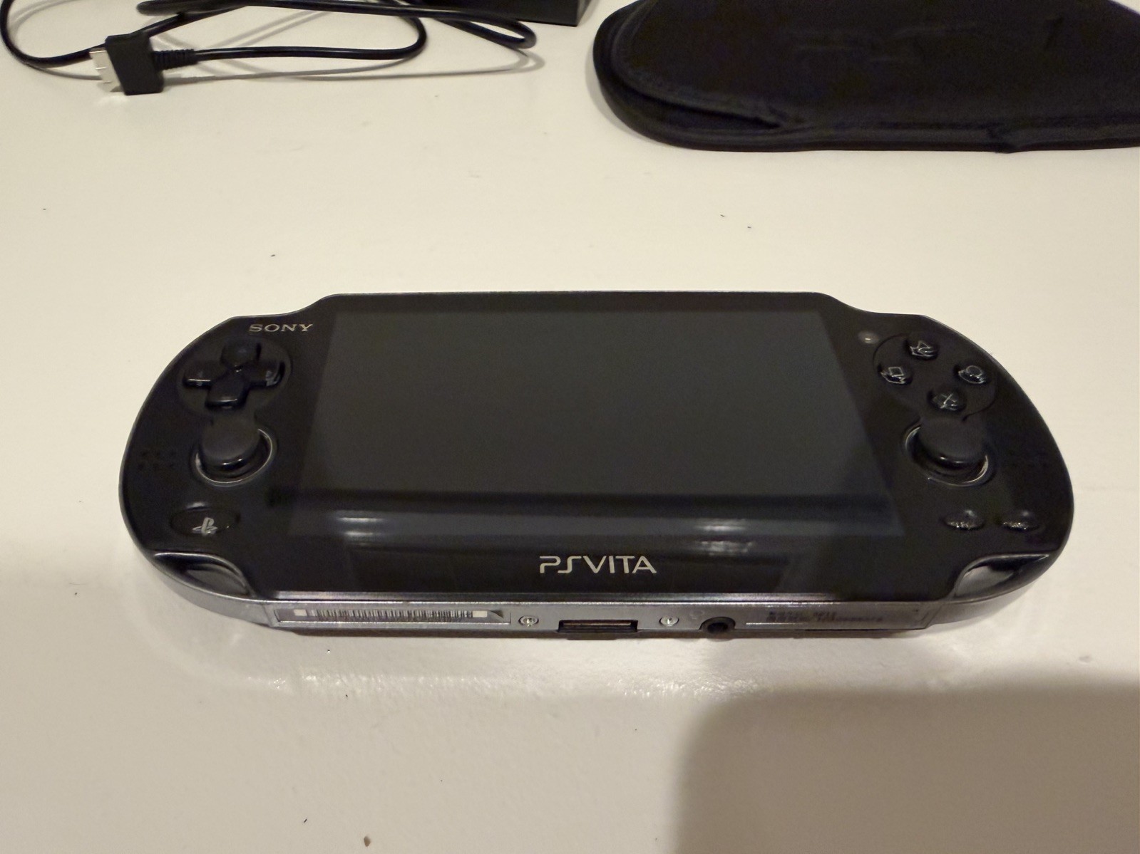 Excellent Condition Sony PS Vita 1000 PCH-1000 OLED 64GB SD Card CIB With Box