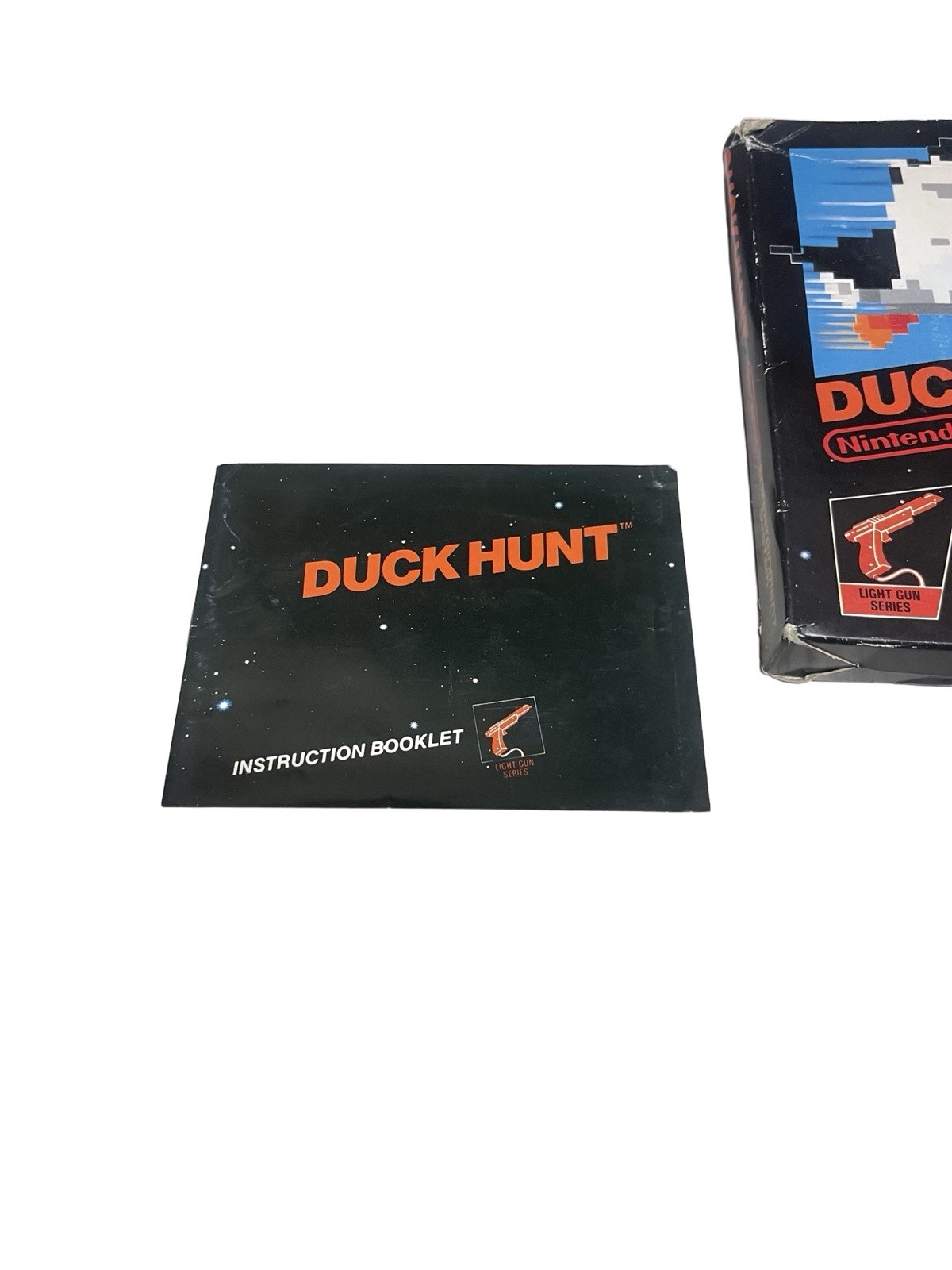 Duck Hunt Nintendo NES, 1985 5-Screw Unpunched Hangtab Complete CIB BLACK BOX