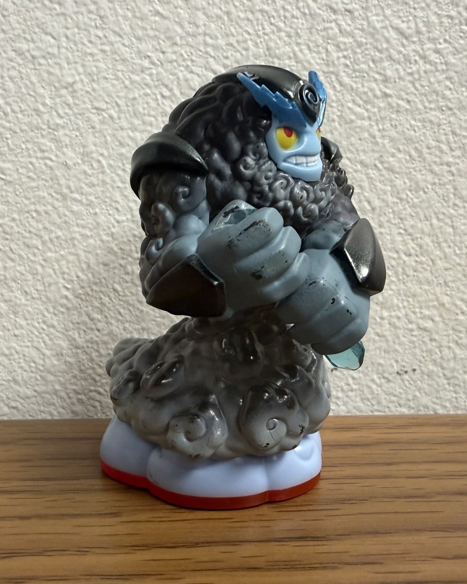 Skylanders Trap Team Thunderbolt Master Figure 87171888 Tested ** MISSING BOLT *