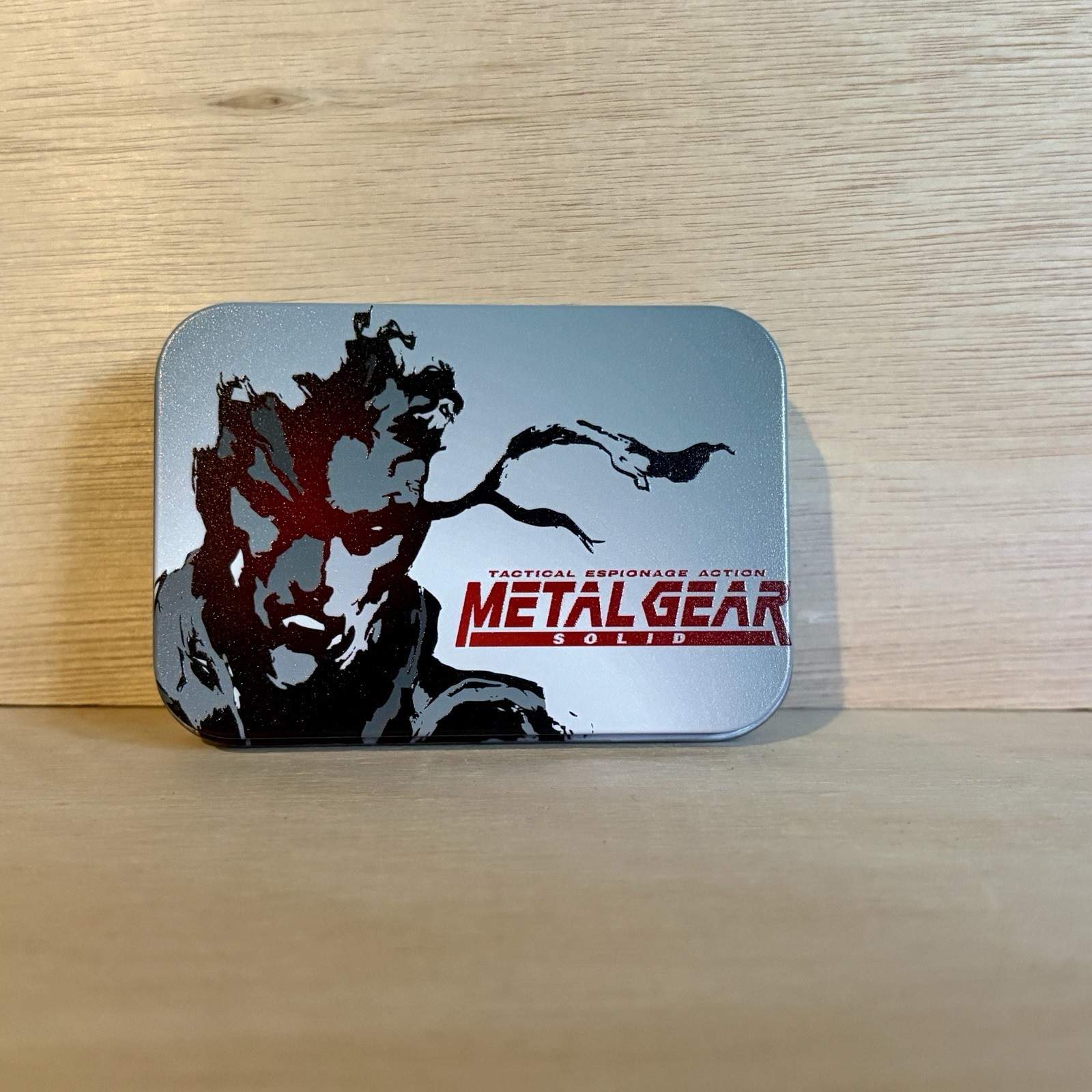Metal Gear Solid ‘Fox Hound’ Lighter & Solid Snake Tin | UV Printed