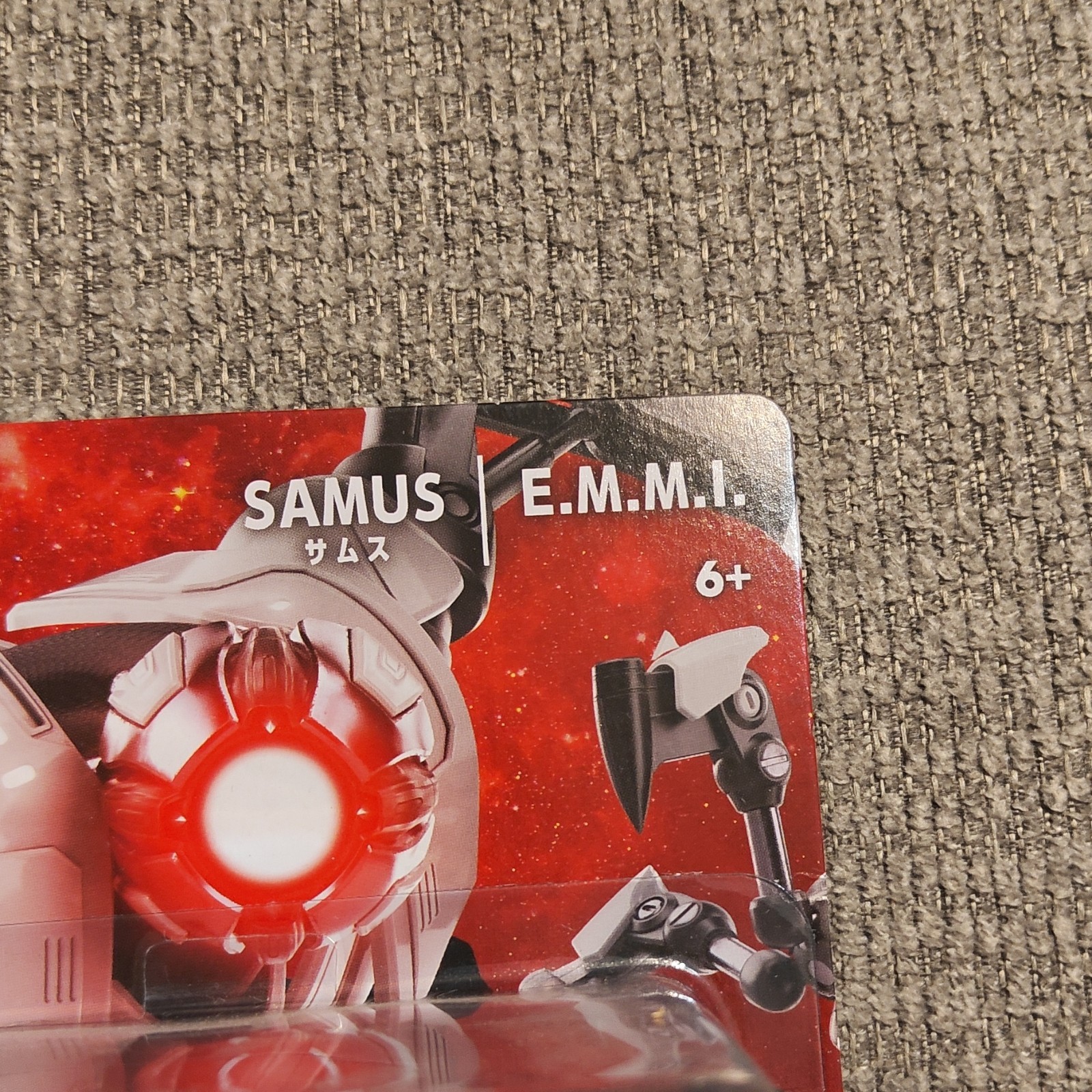 Nintendo amiibo Metroid Dread Samus & E.M.M.I. 2-Pack Figures