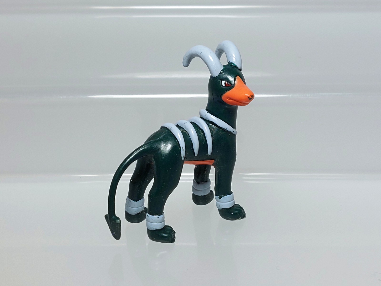 Houndoom Hellgar Pokemon Monster Collection Figure Tomy Japan G02 1.8in