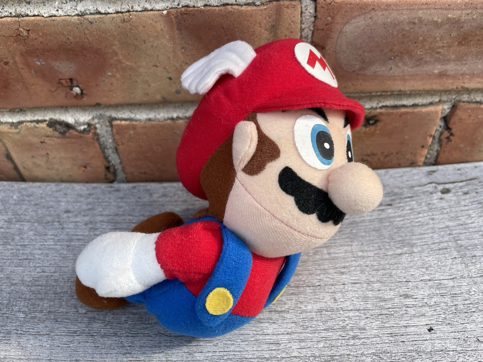 🔥 Vintage • Nintendo 64 Mario Wing Cap Plush Doll • BD&A