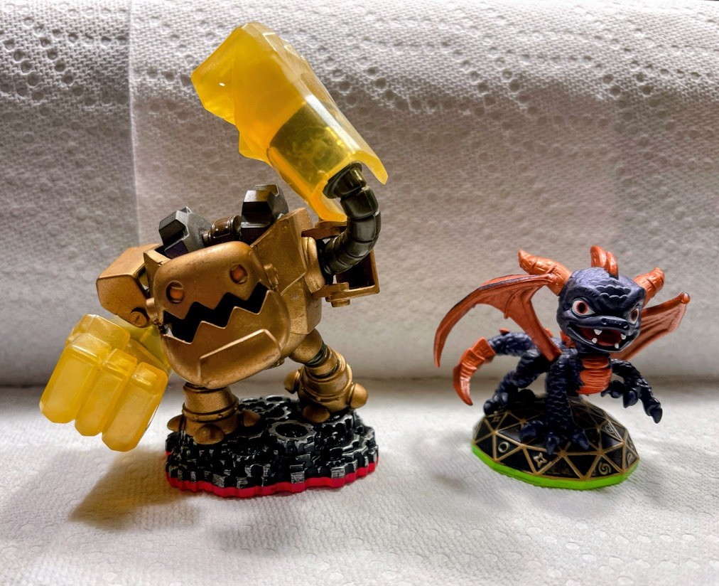 Activision Skylanders Spyro’s Adventure Figure Lot – Lot of 2 figures