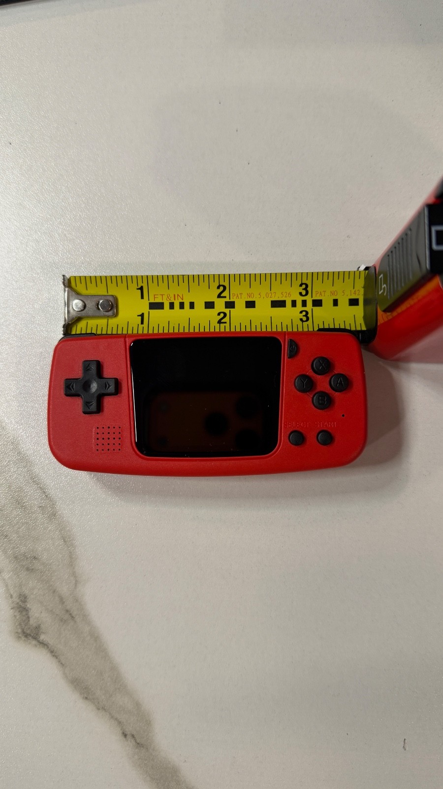 Q 36 mini retro arcade game player w 32 GB card 2000 games Keychain size