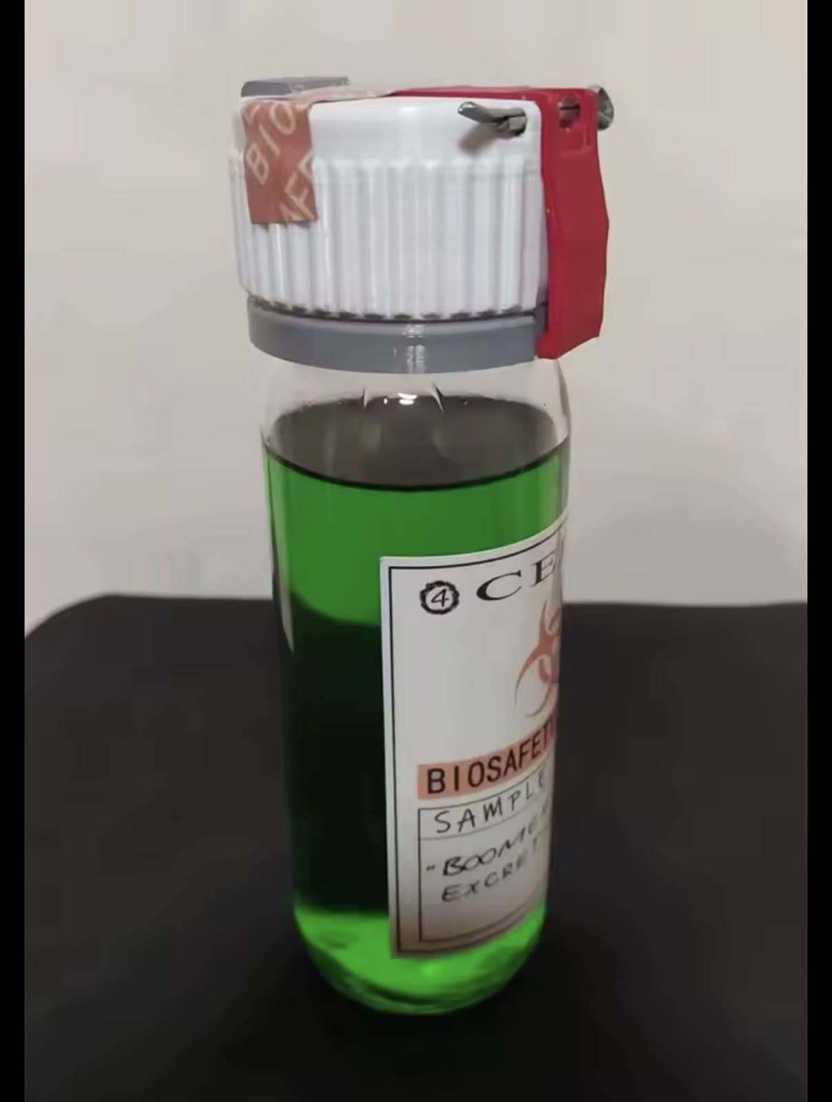 Left 4 Dead 2 Bile Bomb Replica Display Prop Zombie Game Collectible Decor Valve