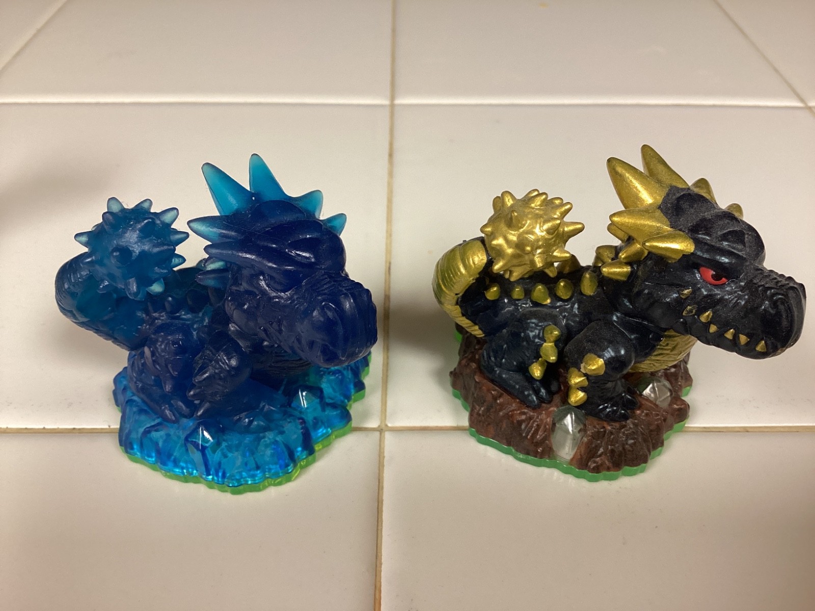 Skylanders Spyros Adventure Variant lot : Blue Bash, Bash , and Legendary Bash