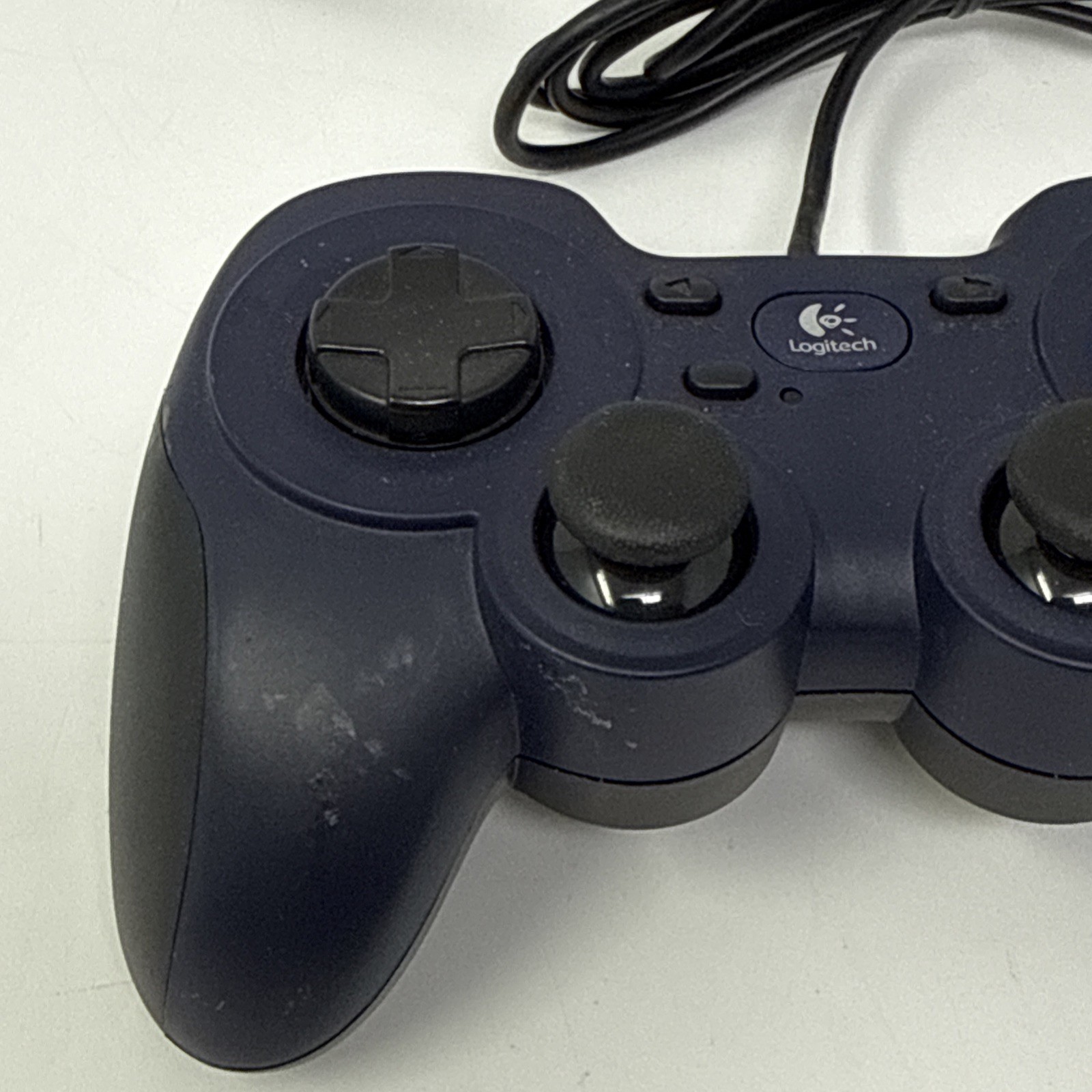 Logitech Gamepad F310 Wired USB Game Controller for PC/Mac G-U0001 840-000058