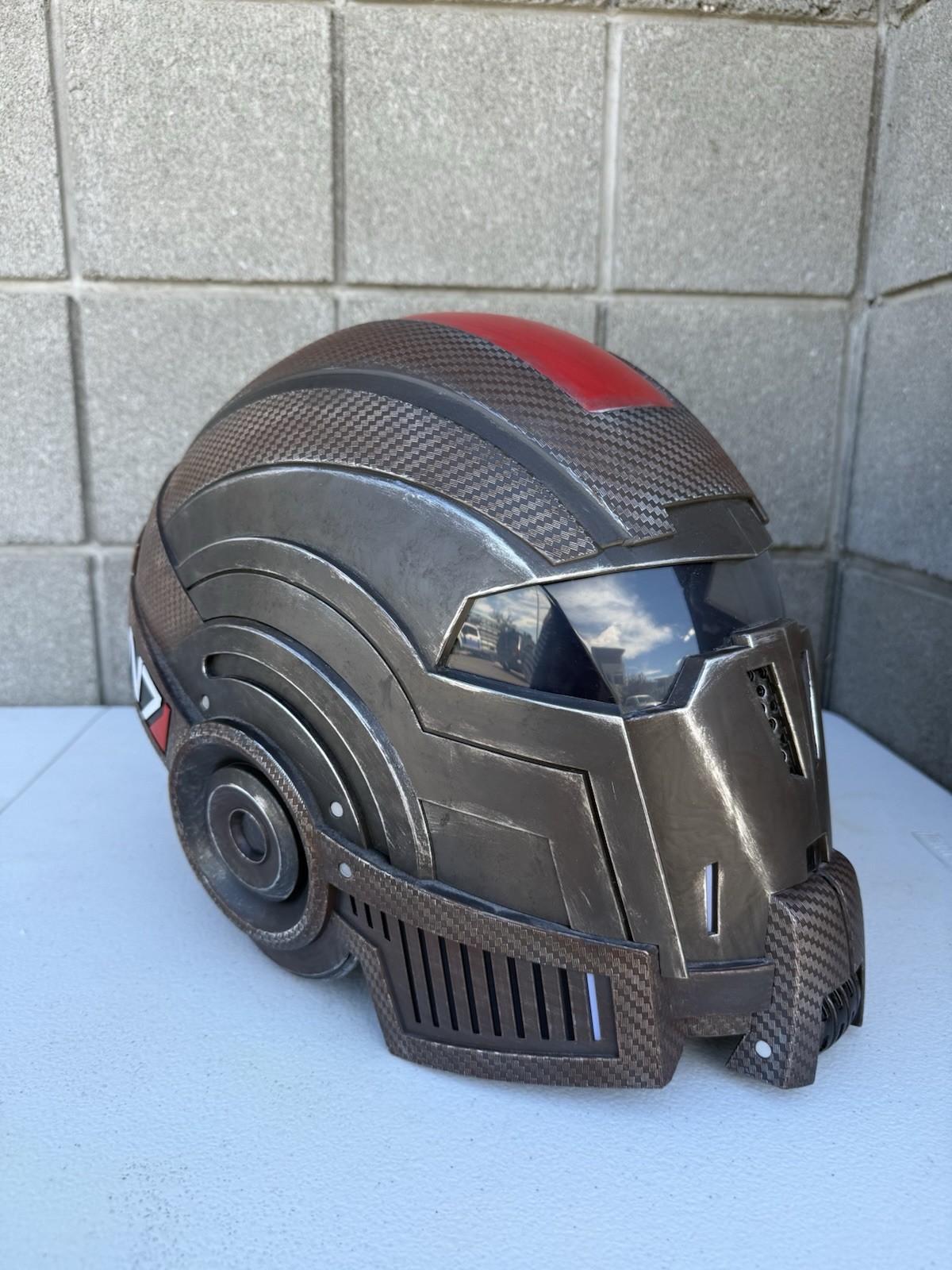 MASS EFFECT LEGENDARY CACHE N7 Helmet (NO BOX – NO GAME)